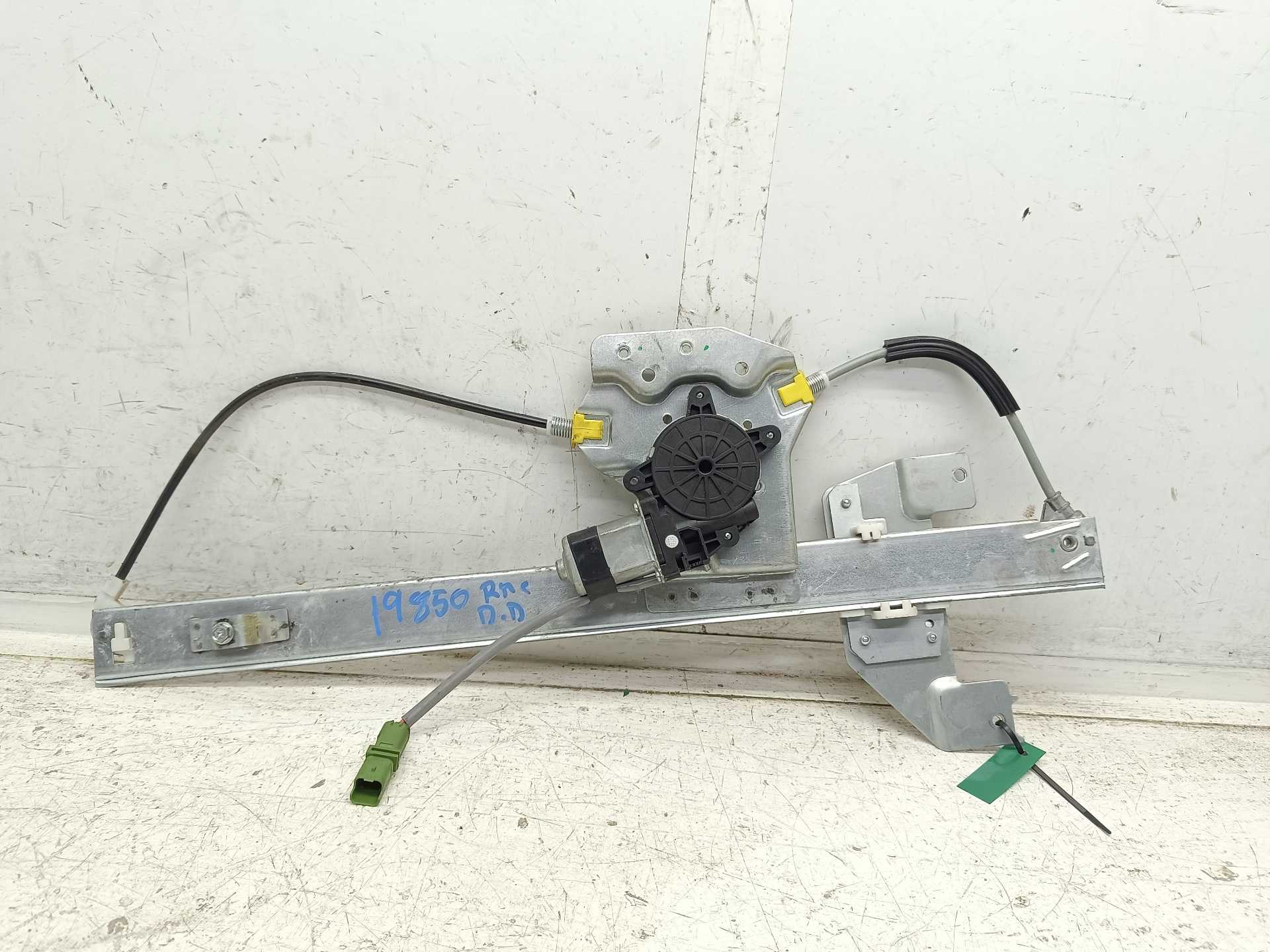 Recambio de elevalunas delantero derecho para citroën berlingo station wagon xtr referencia OEM IAM 102218  