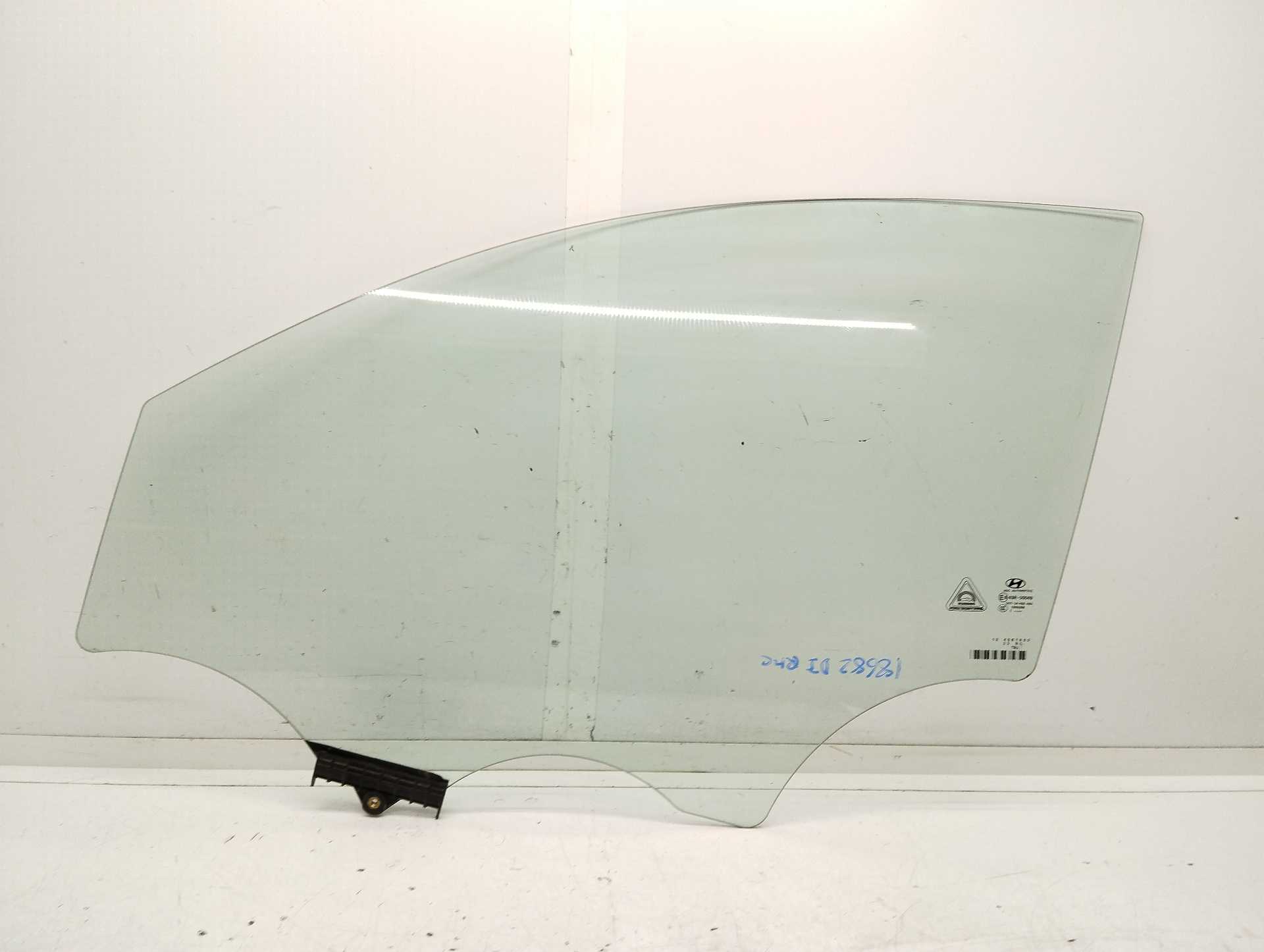 Recambio de luna delantera izquierda para hyundai tucson classic blue referencia OEM IAM  82410D7000 