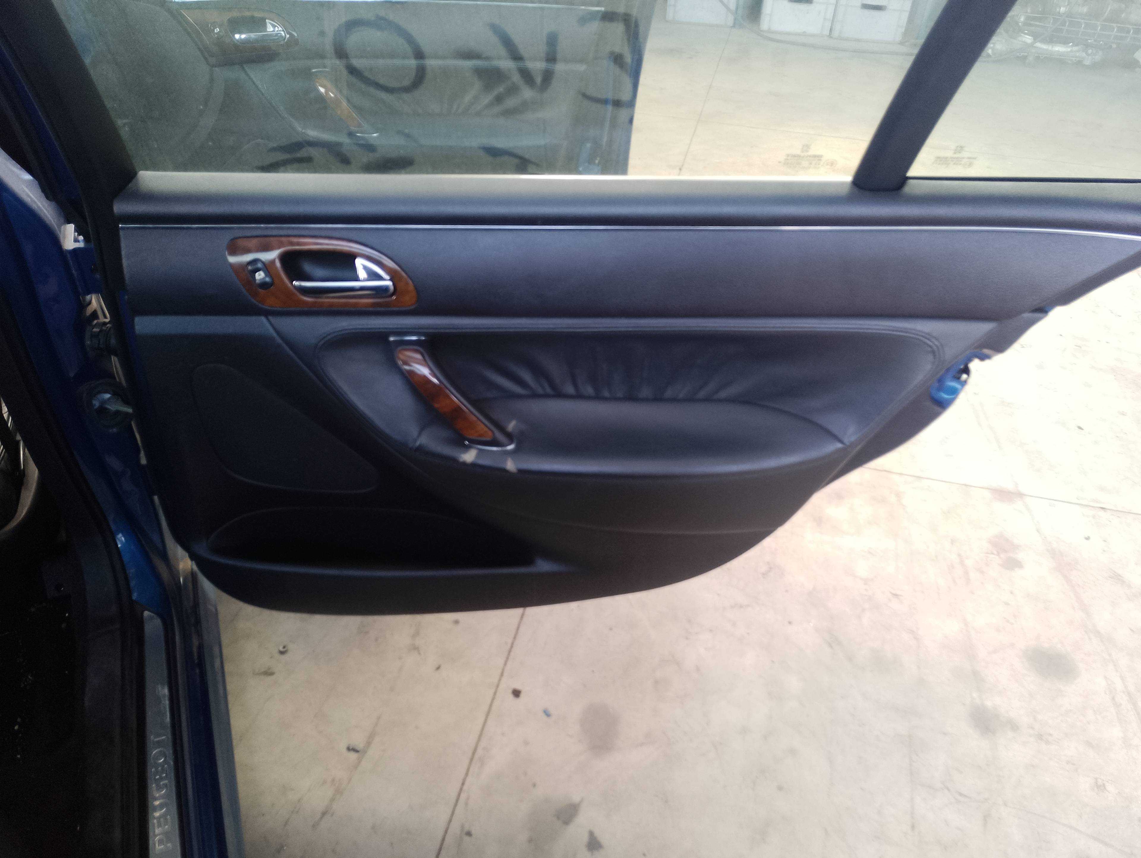 Recambio de guarnecido puerta trasera derecha para peugeot 607 (s1) pack referencia OEM IAM   