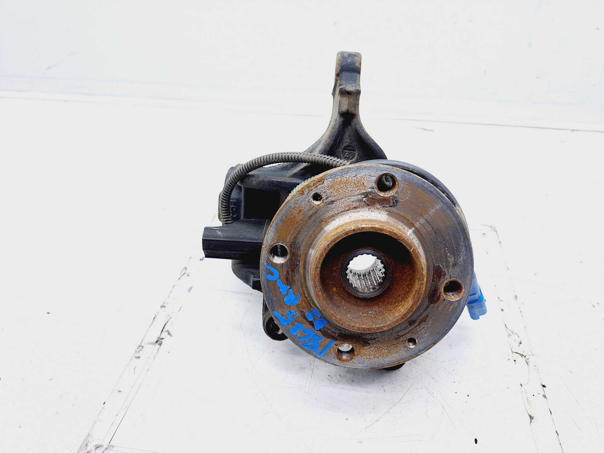 Recambio de mangueta delantera izquierda para citroën c4 cactus feel referencia OEM IAM 1607557480  