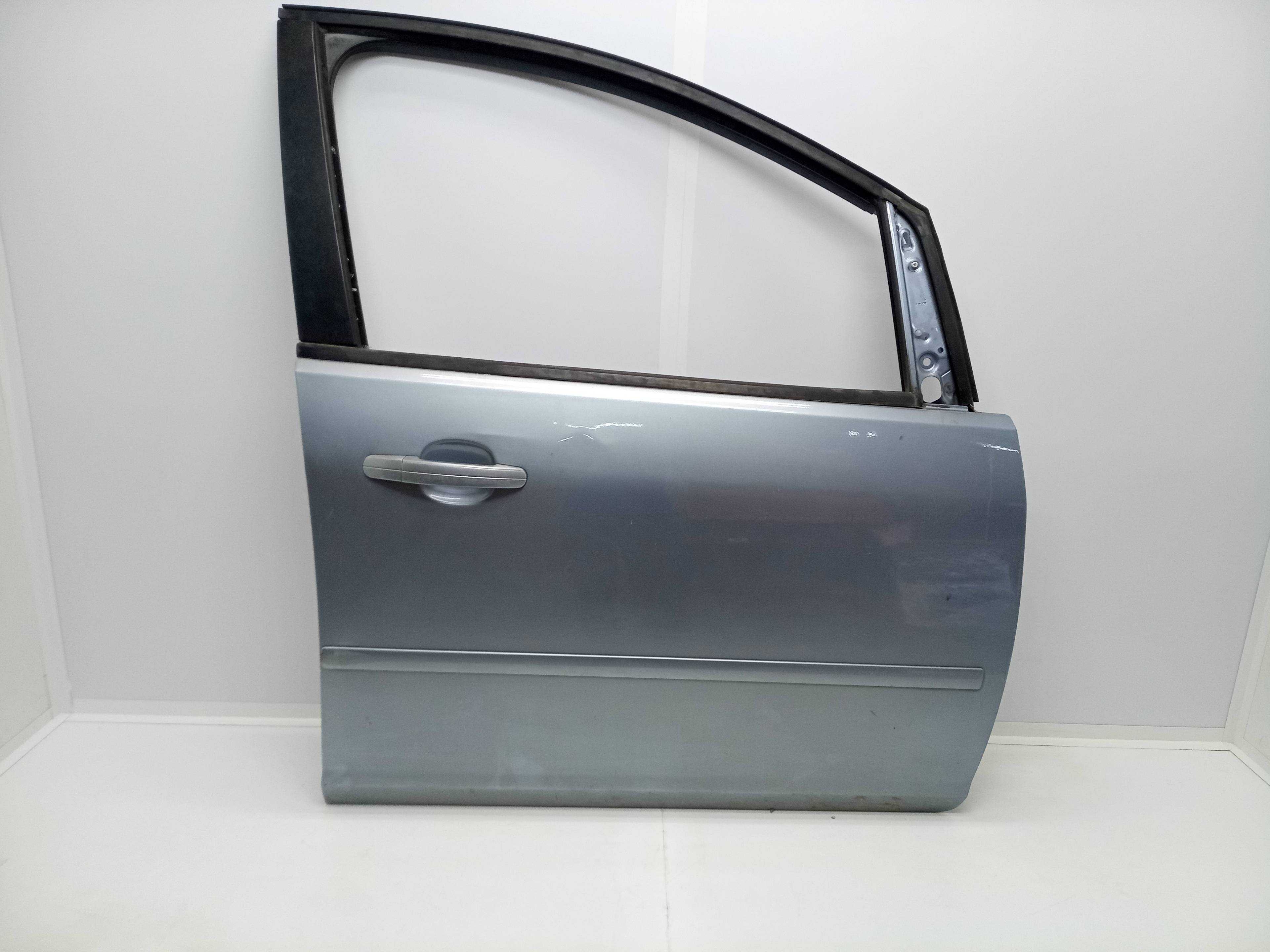 Recambio de puerta delantera derecha para ford focus c-max (cap) ambiente (d) referencia OEM IAM   