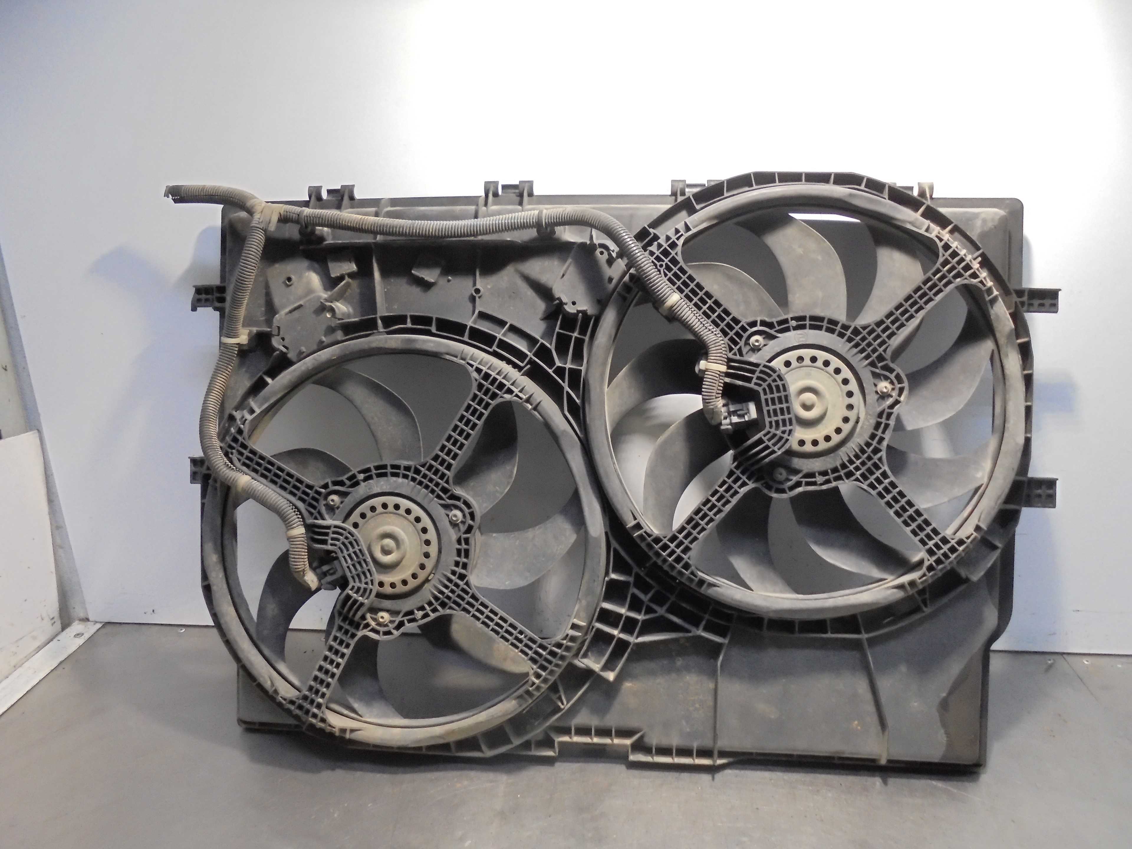 Recambio de electroventilador para fiat ducato caja cerrada 33 (06.2006 =>) 2.3 jtd cat referencia OEM IAM  BEHR 