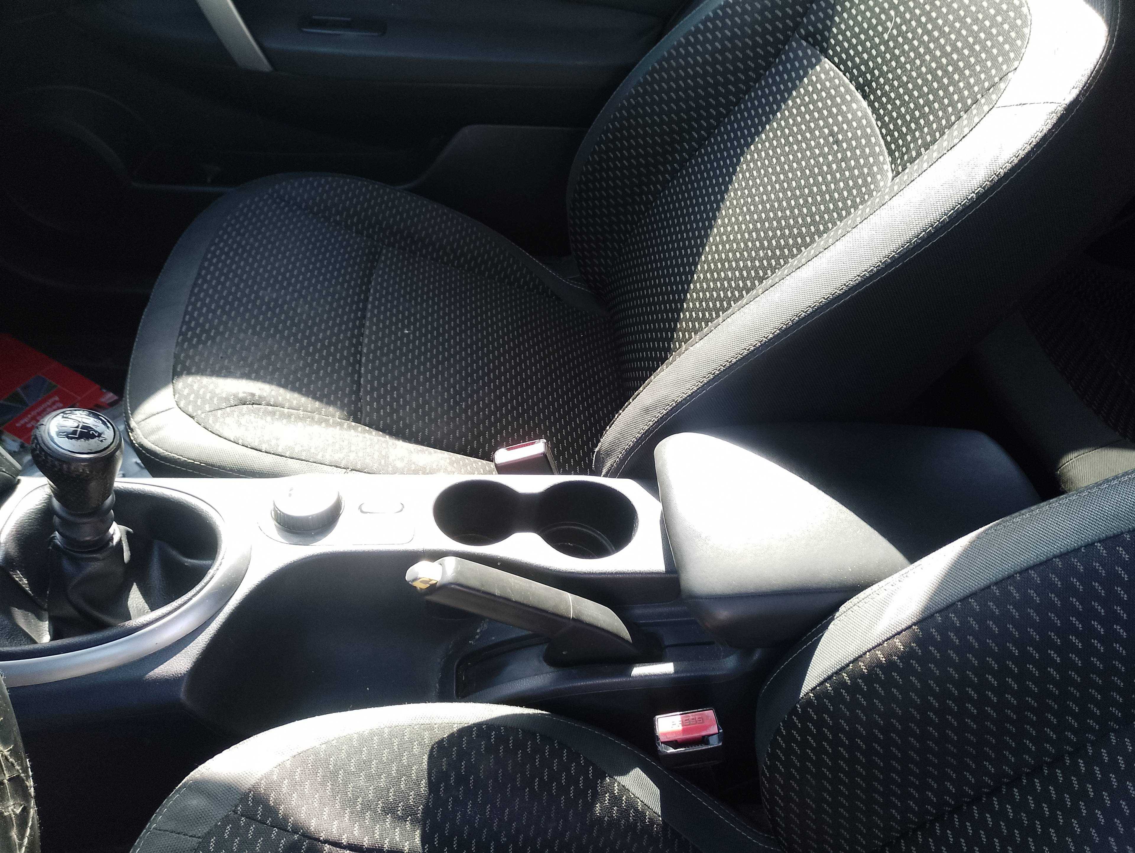 Recambio de apoyabrazos central para nissan qashqai+2 (jj10) acenta referencia OEM IAM   