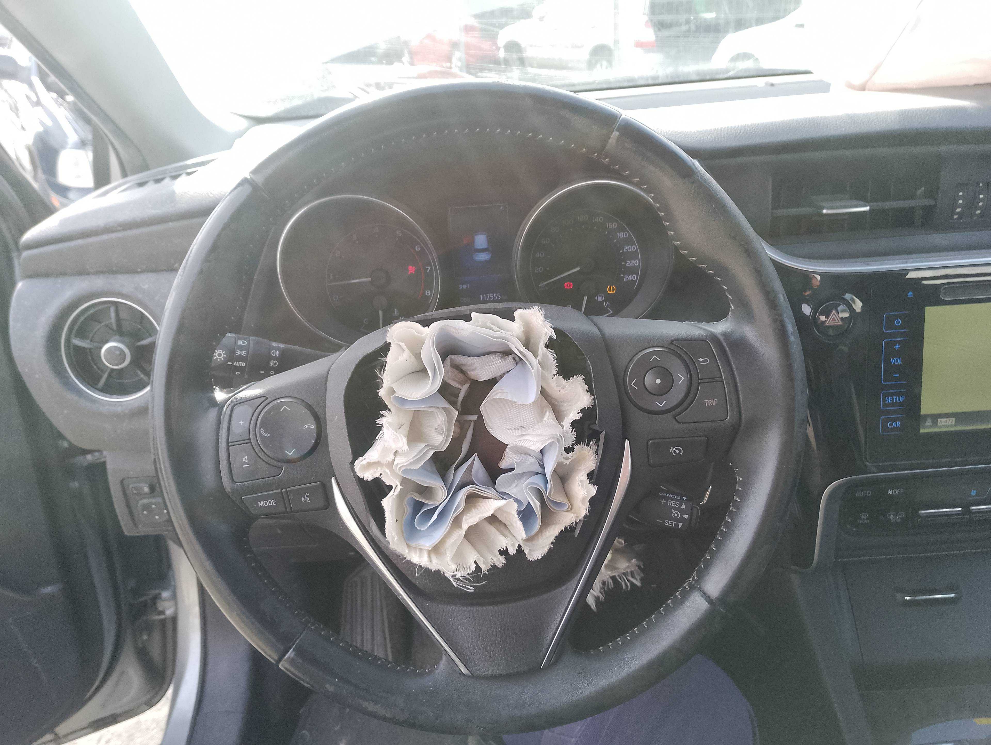 Recambio de volante para toyota auris active referencia OEM IAM   