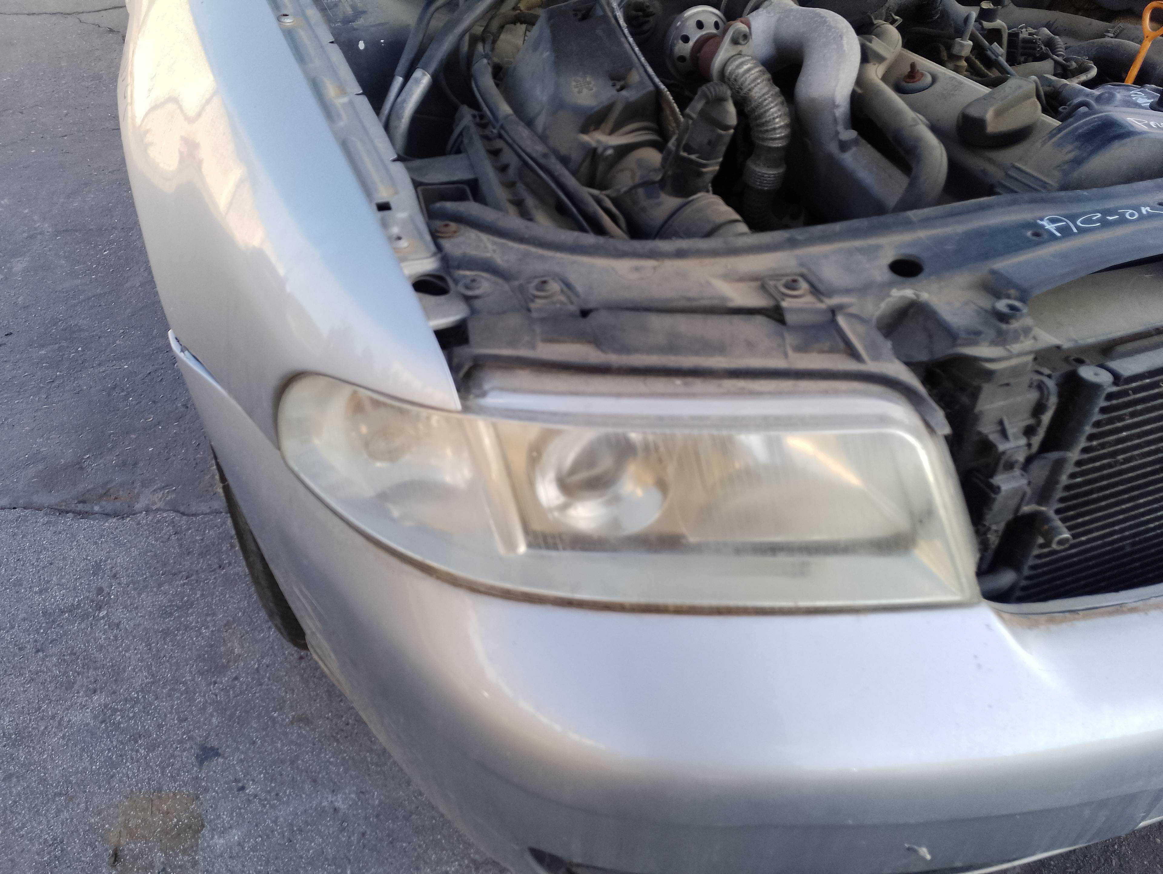 Recambio de faro derecho para audi a4 berlina (b5) 1.9 tdi referencia OEM IAM   