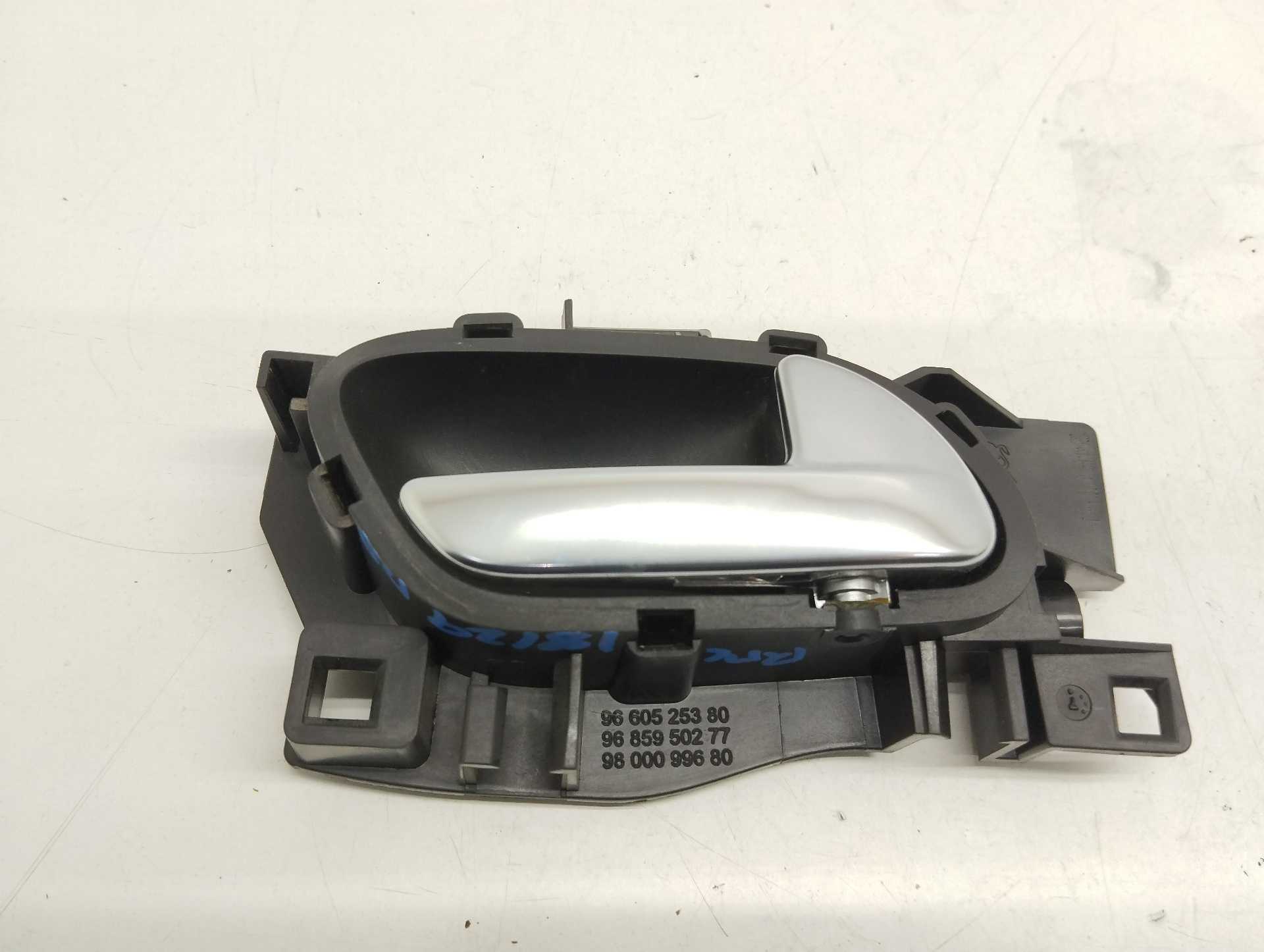 Recambio de maneta interior delantera derecha para ds 4 basis referencia OEM IAM 9660525380  