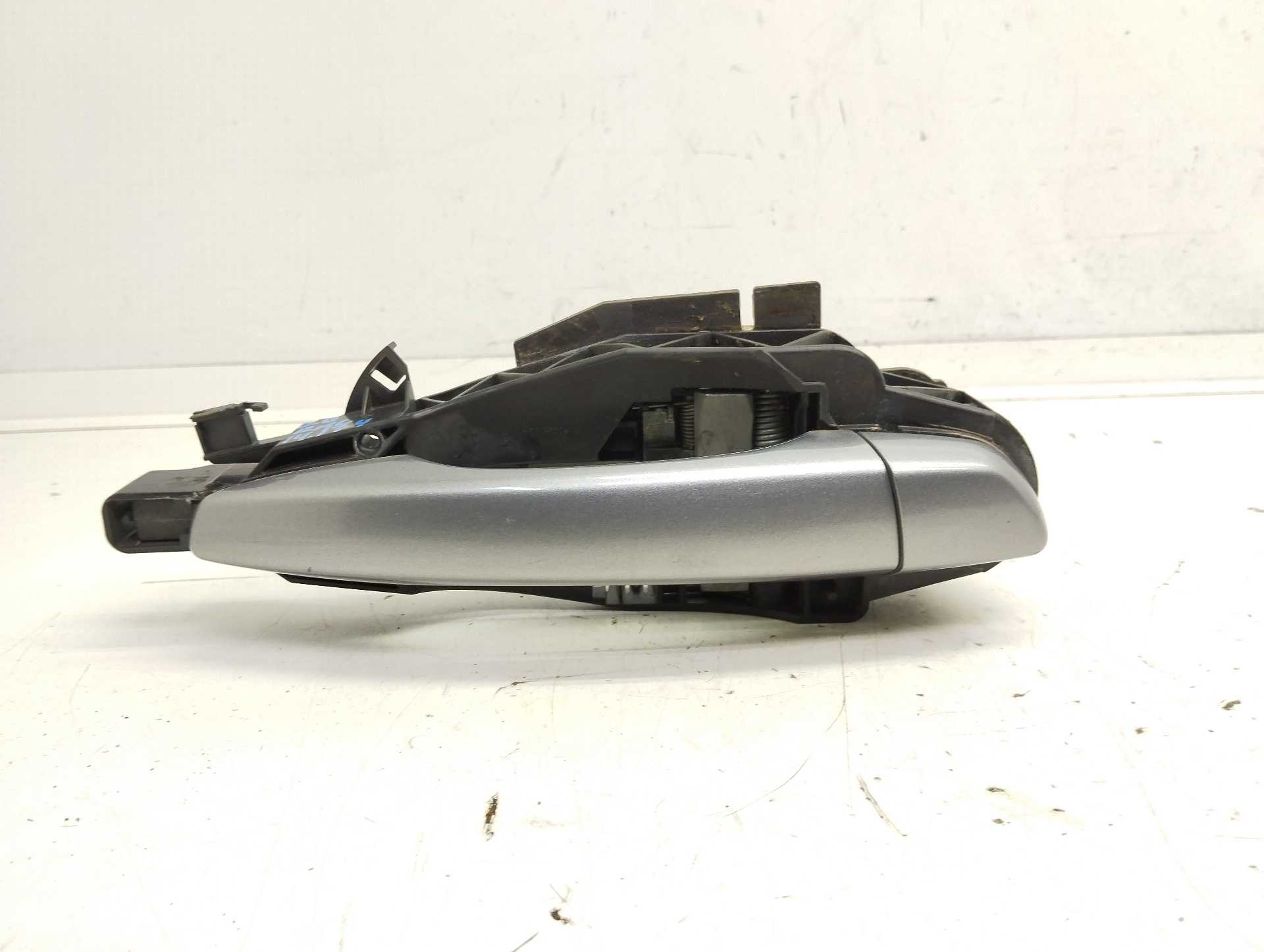 Recambio de maneta exterior delantera derecha para peugeot 3008 active referencia OEM IAM GEO016532  