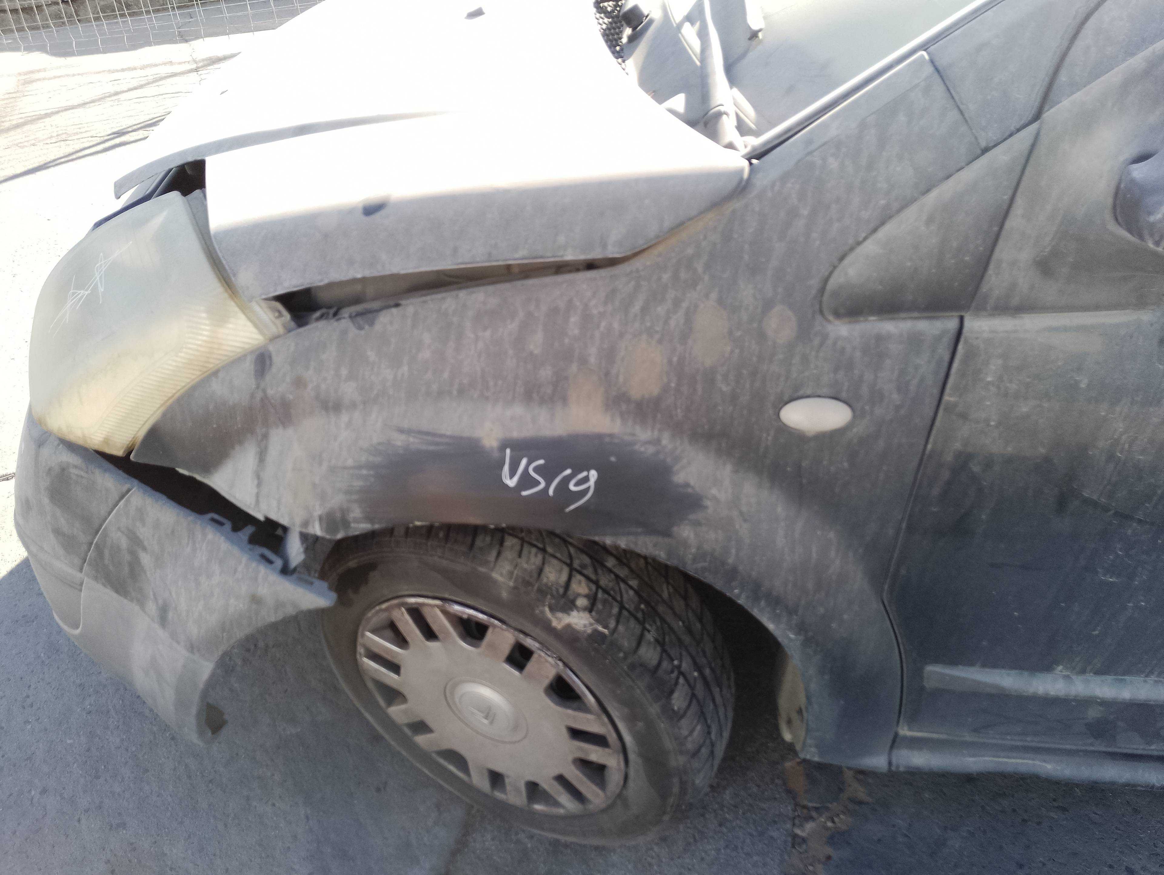 Recambio de aleta delantera izquierda para citroën c2 x referencia OEM IAM   