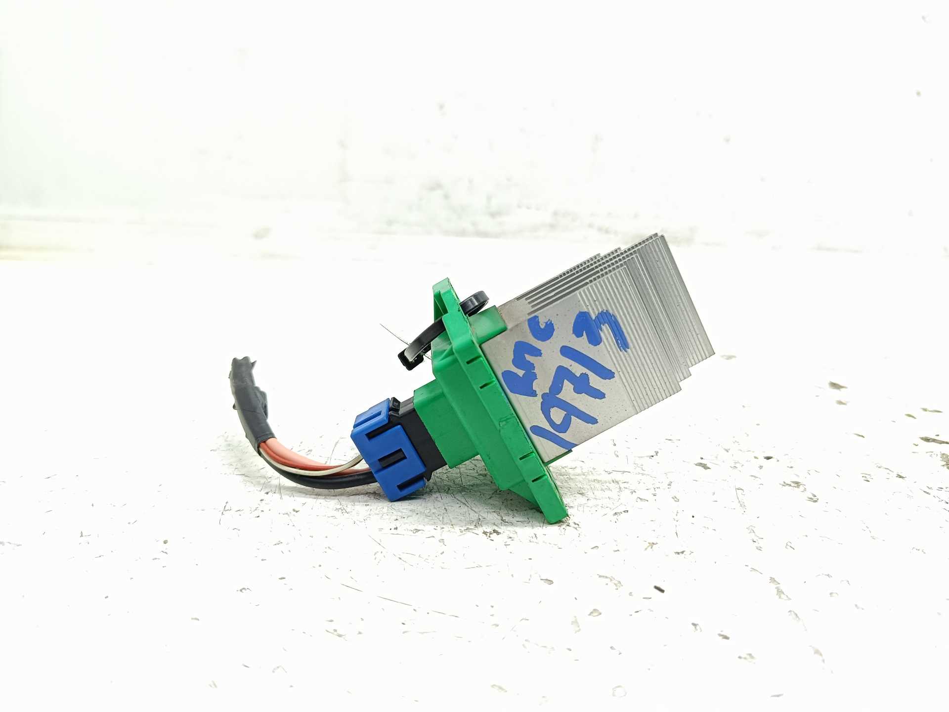 Recambio de resistencia calefaccion para kia sportage business 2wd referencia OEM IAM  972353SAA0 