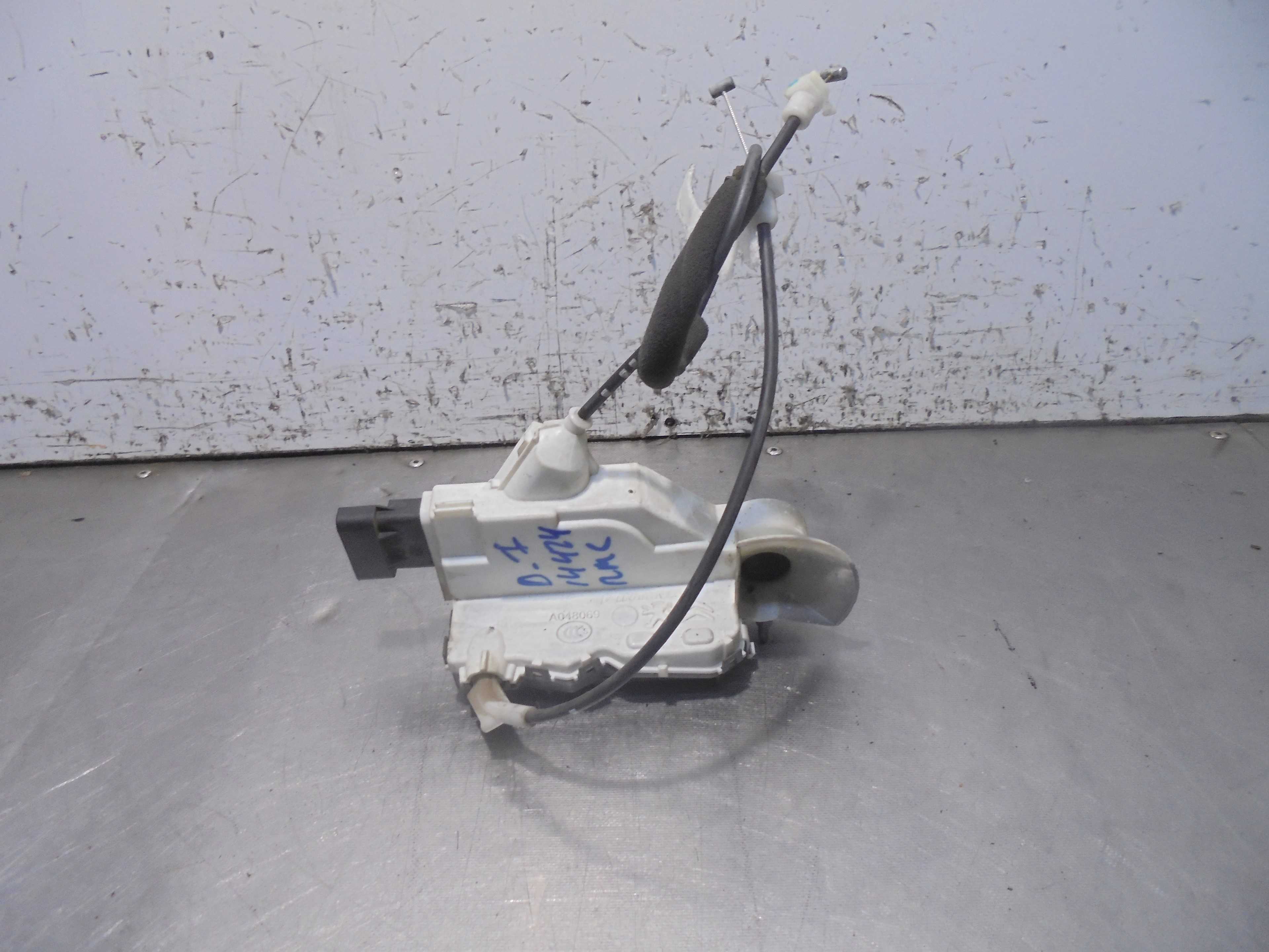 Recambio de cerradura puerta delantera izquierda para citroën c3 collection referencia OEM IAM 006244 ELECTRICA 5 PUERTAS 