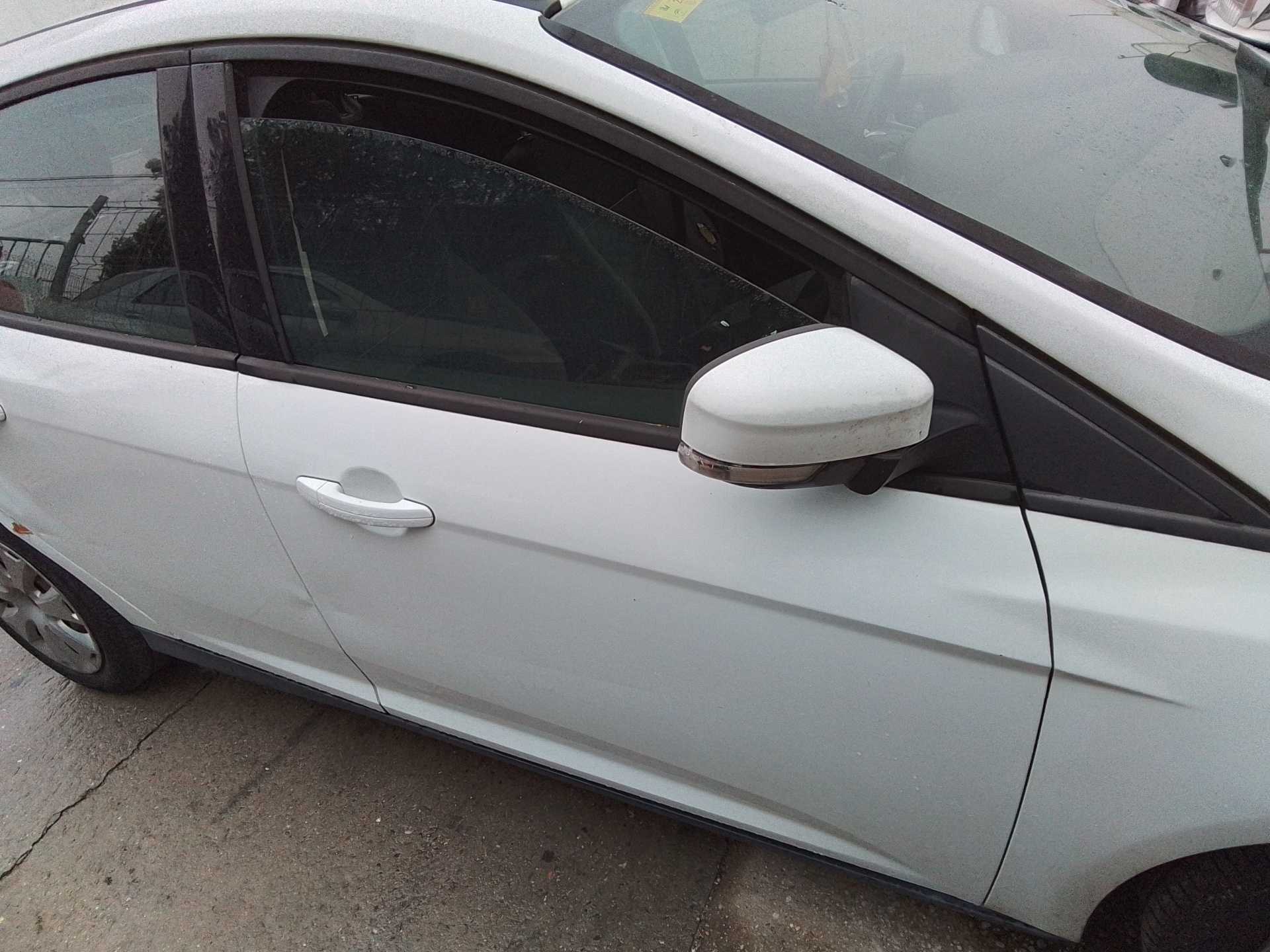 Recambio de puerta delantera derecha para ford focus lim. (cb8) 1.6 tdci cat referencia OEM IAM   