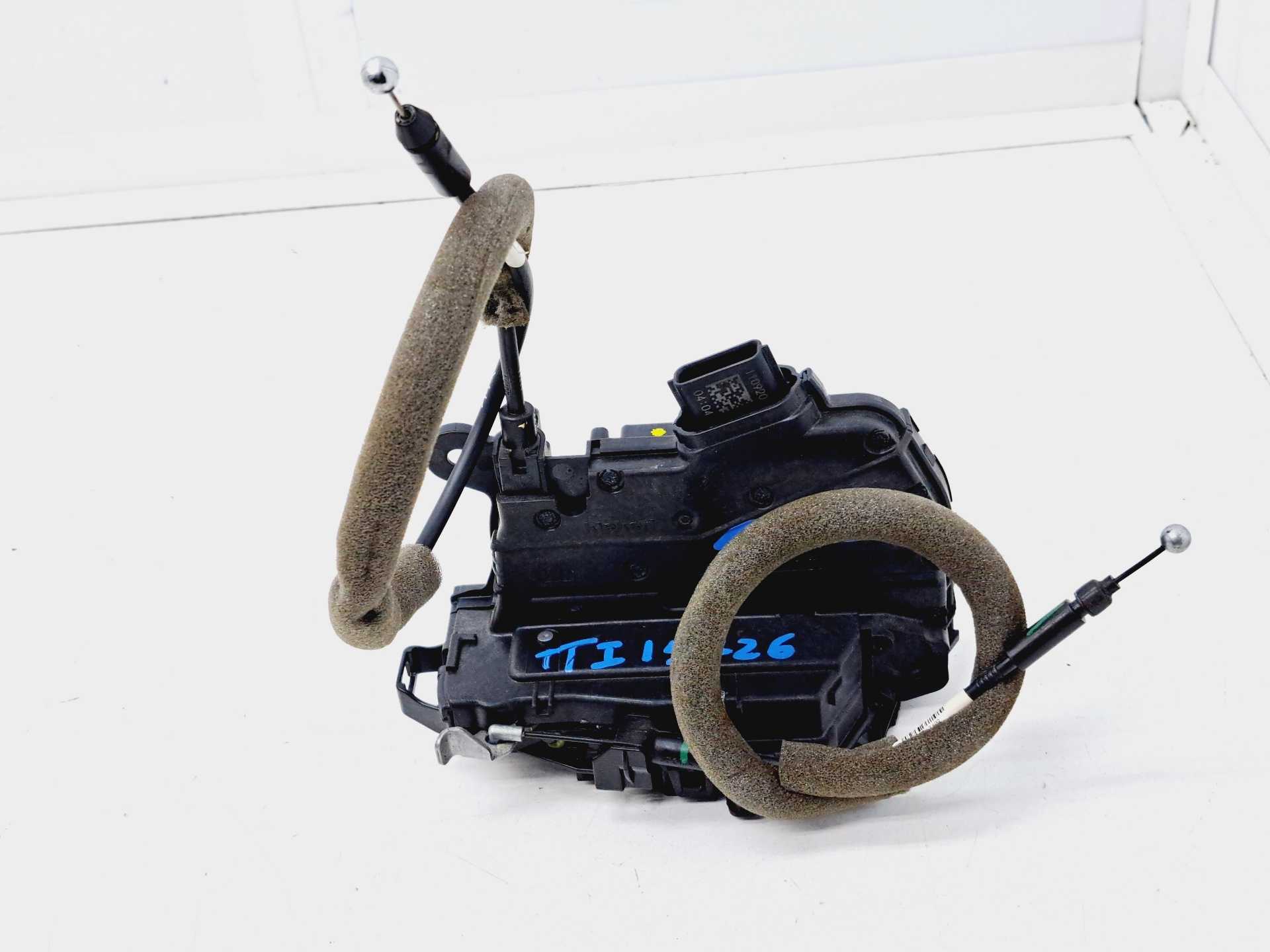 Recambio de cerradura puerta trasera izquierda para nissan micra v (k14) acenta referencia OEM IAM 825015FA0A 40719134 KIEKERT