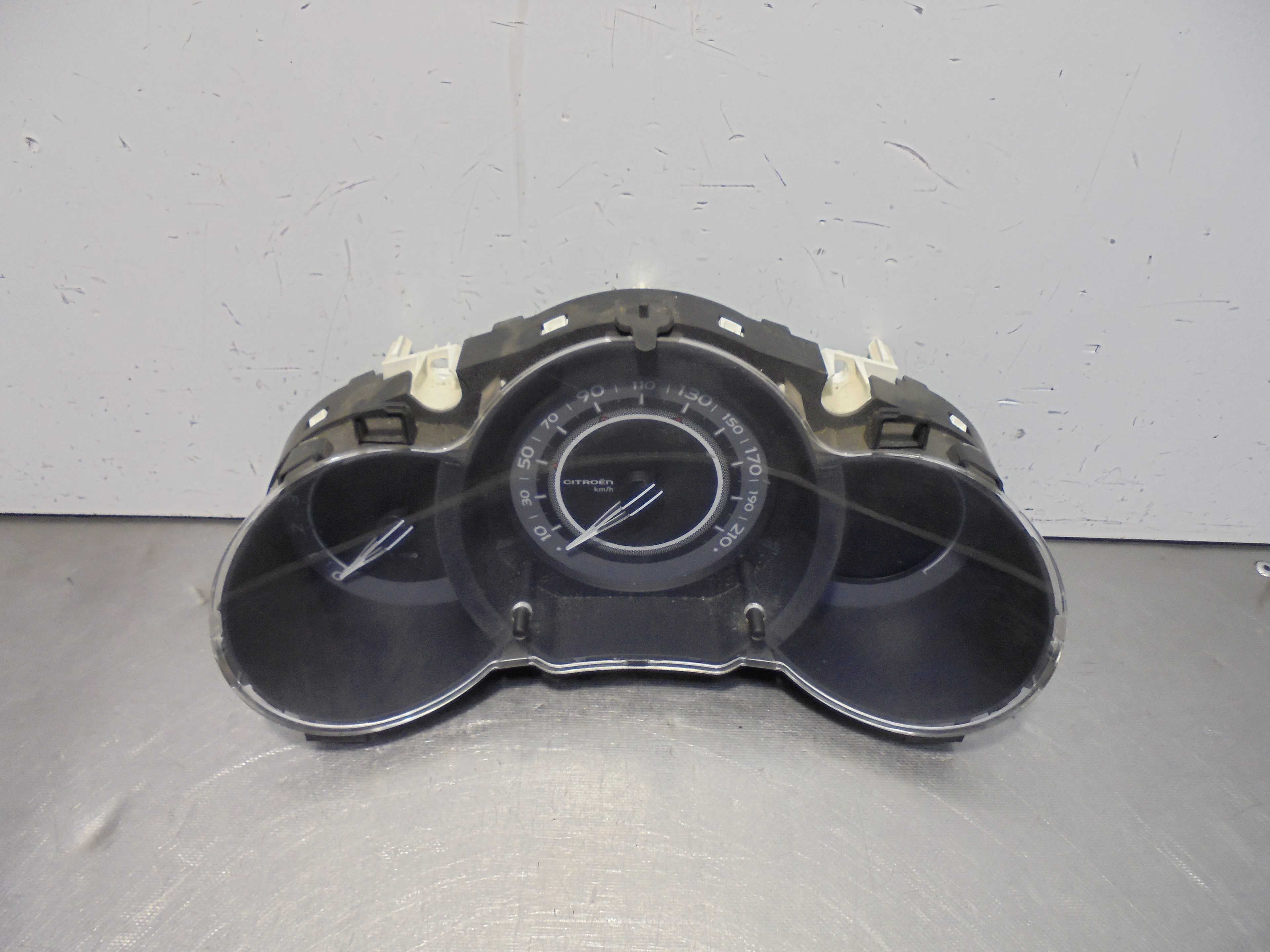 Recambio de cuadro instrumentos para citroën c3 sx referencia OEM IAM 96665881 CONTINENTAL 