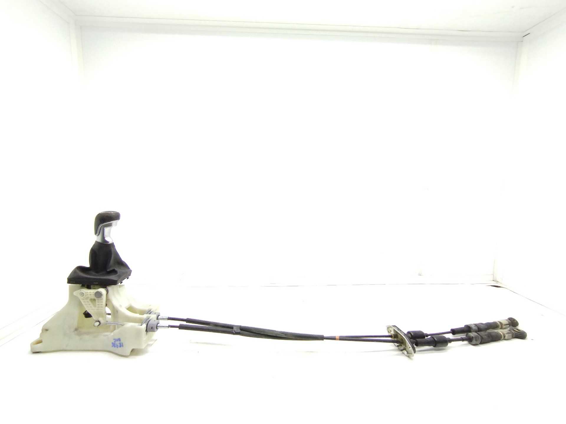 Recambio de palanca cambio para kia sportage business 2wd referencia OEM IAM  43720F1200 