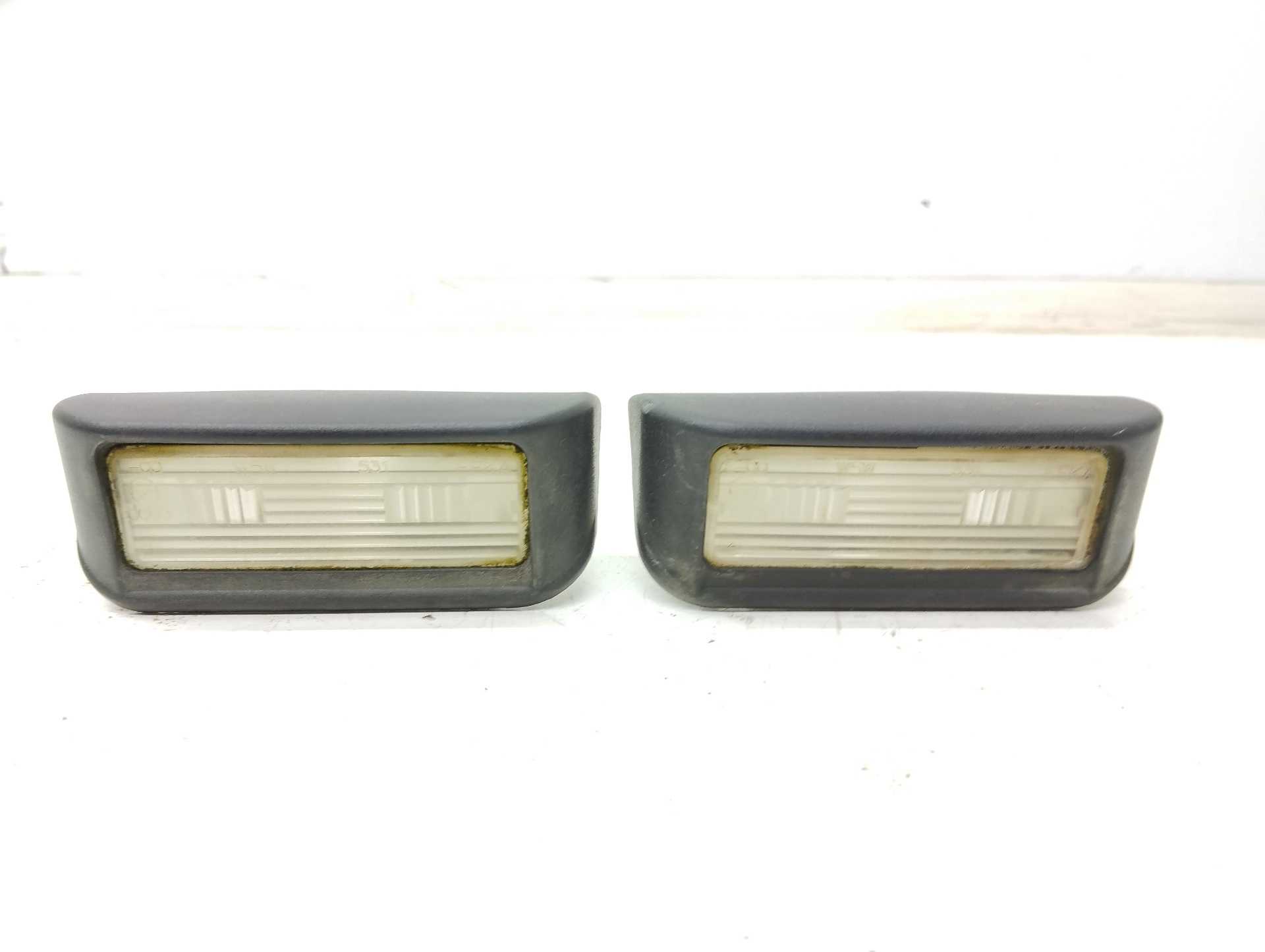 Recambio de piloto matricula para citroën berlingo 1.6 hdi 92 multispace referencia OEM IAM 9683421680 3202000531 