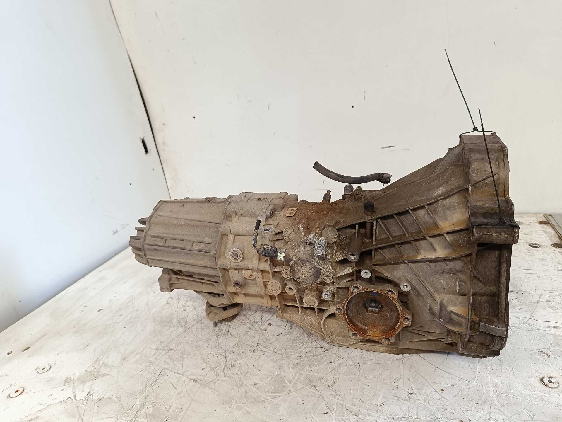 Recambio de caja cambios para audi a4 avant (8e) 2.0 tdi referencia OEM IAM HTA  