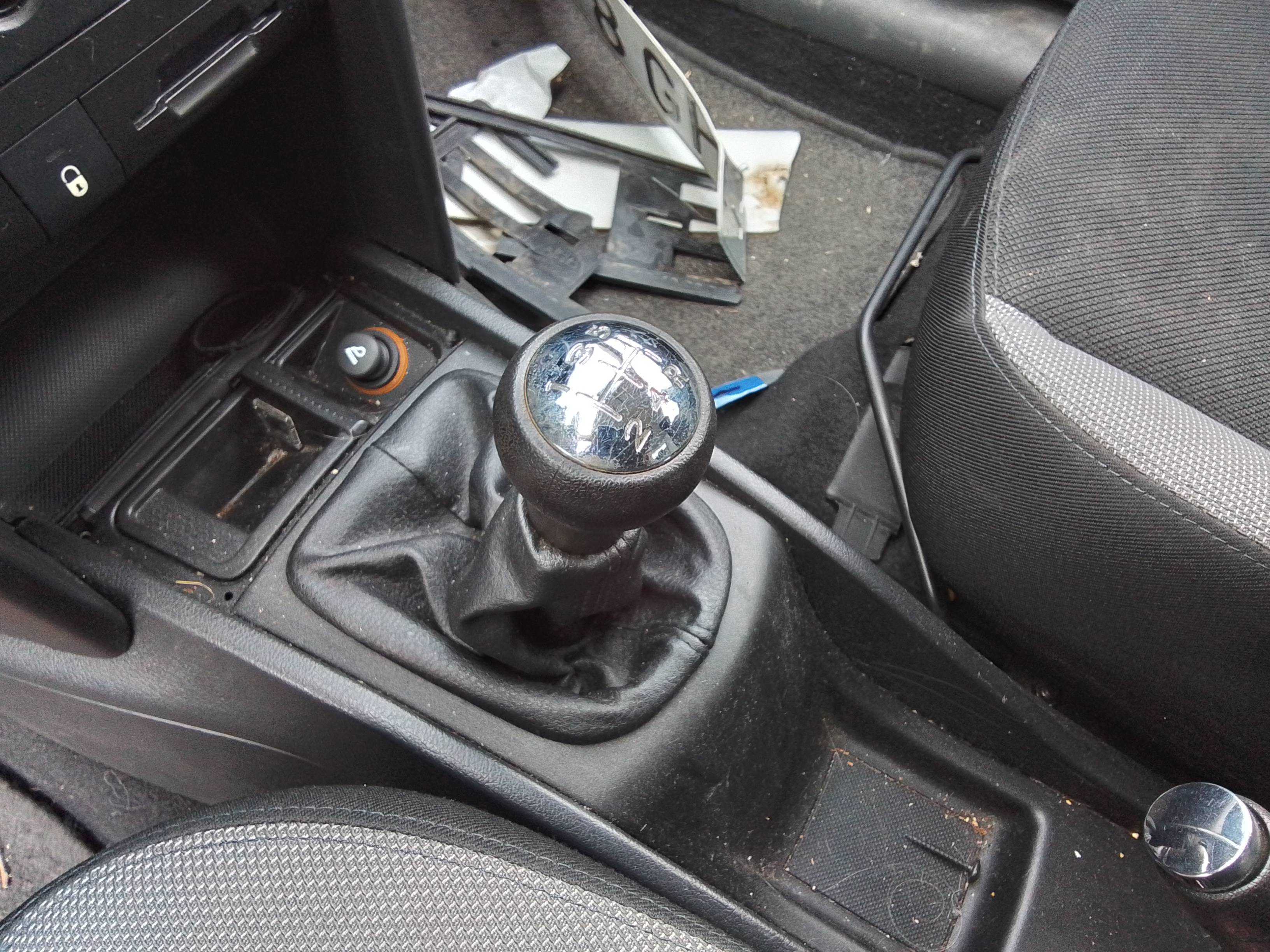 Recambio de palanca cambio para peugeot 207 sw confort referencia OEM IAM   