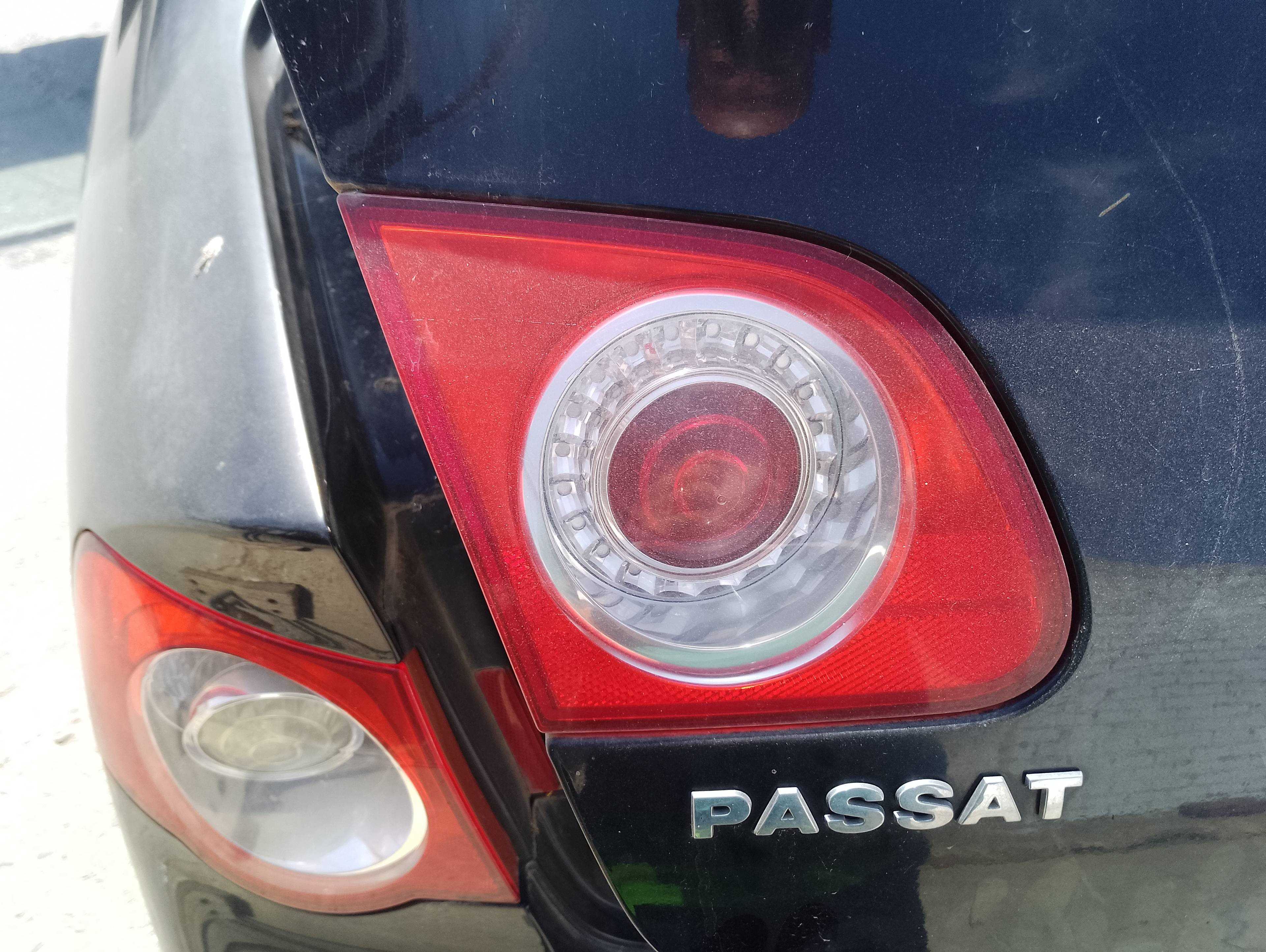 Recambio de piloto porton trasero izquierdo para volkswagen passat berlina (3c2) advance referencia OEM IAM   