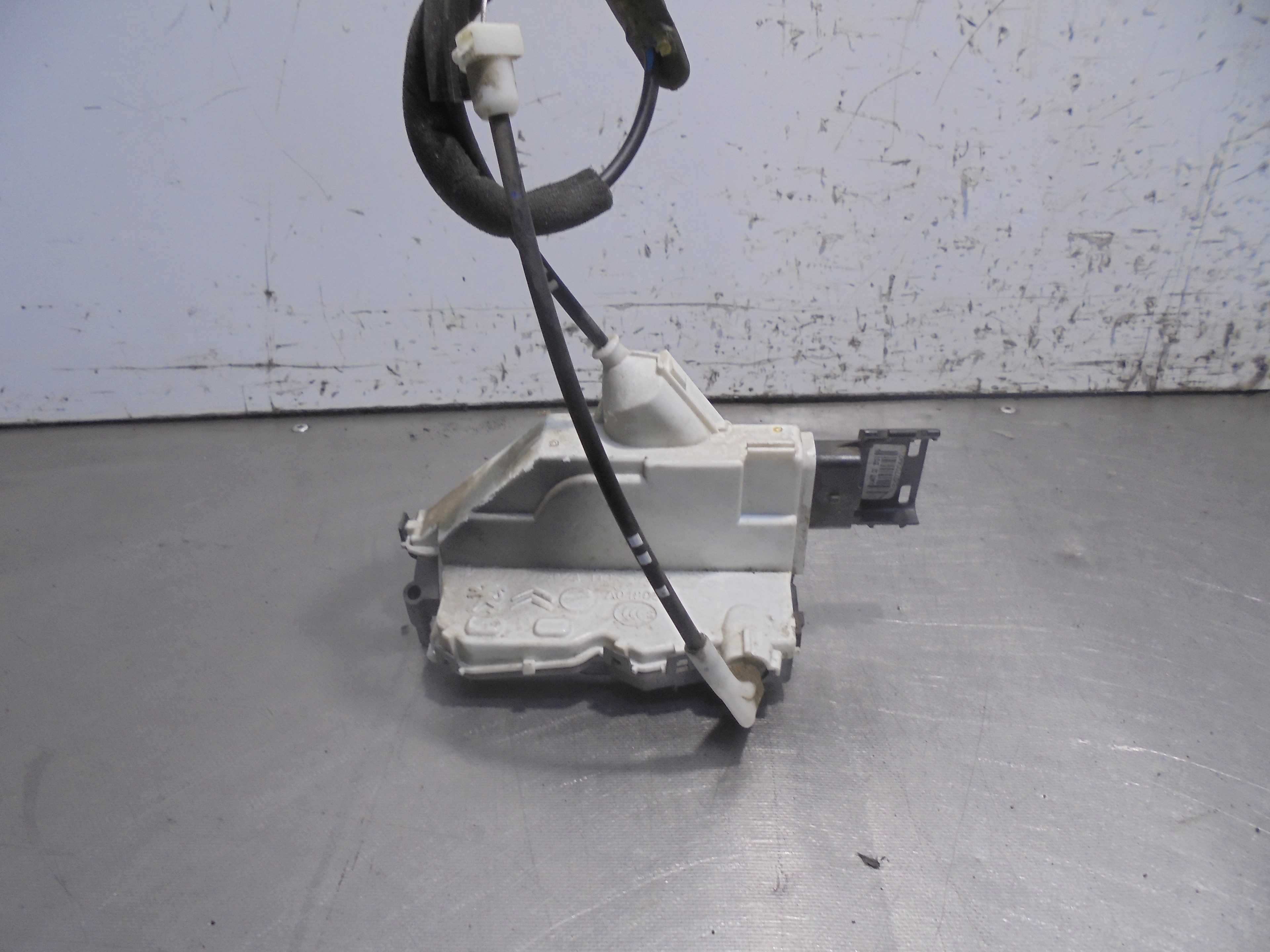 Recambio de cerradura puerta trasera derecha para citroën c3 collection referencia OEM IAM 006249 ELECTRICA 5 PUERTAS 