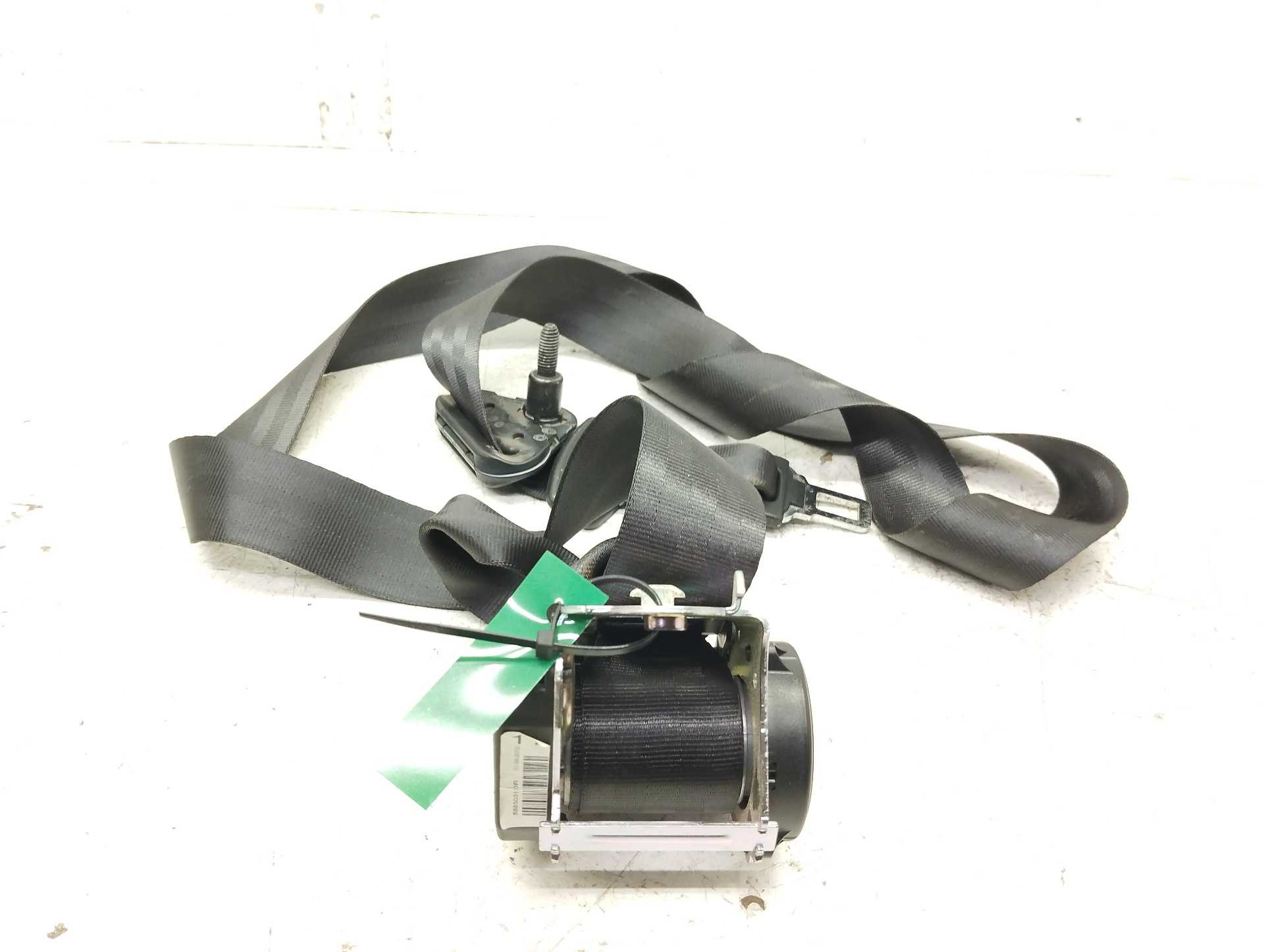 Recambio de cinturon seguridad trasero central para renault clio iv 1.5 dci referencia OEM IAM 888503110R  