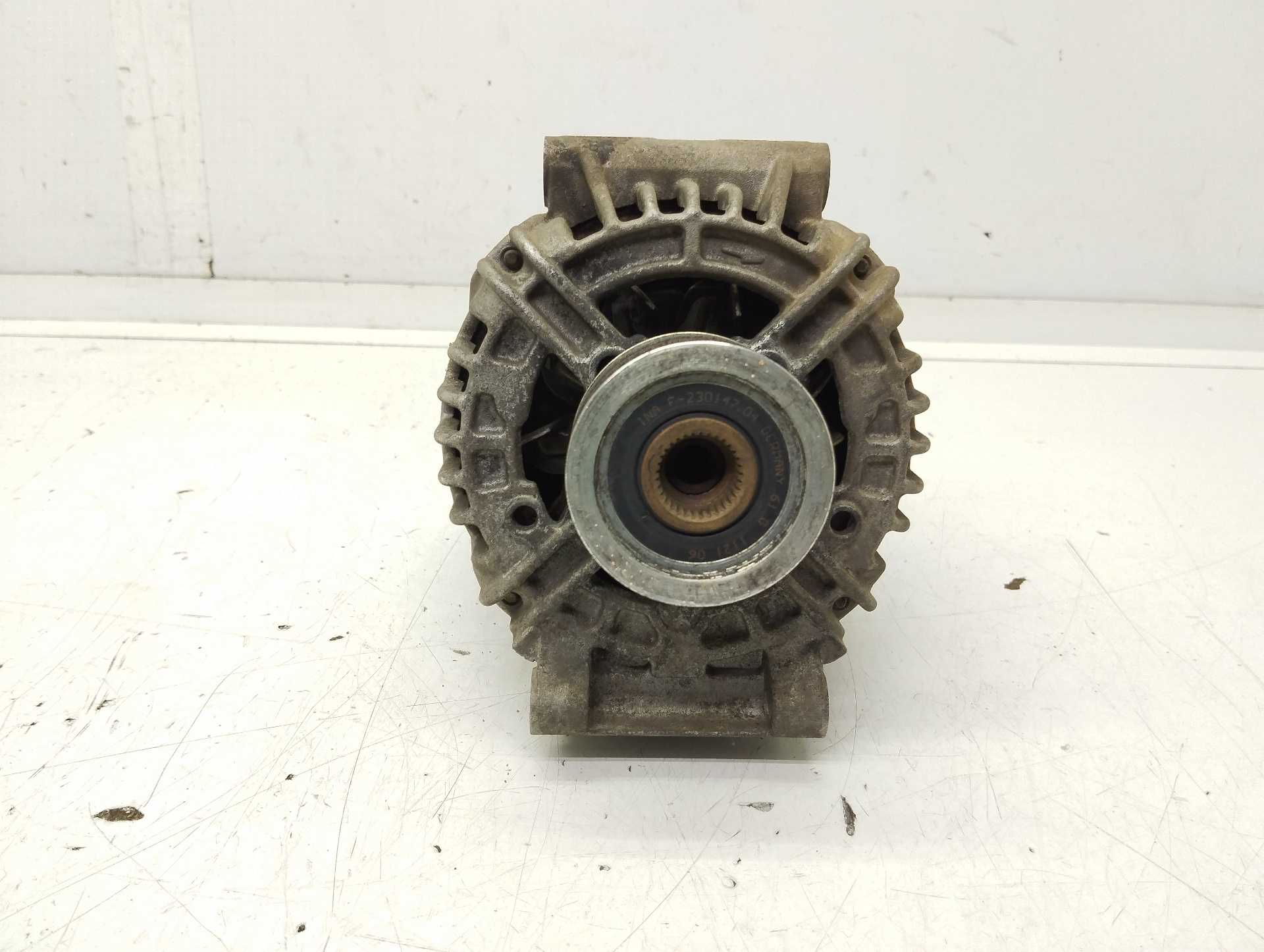 Recambio de alternador para renault laguna ii (bg0) referencia OEM IAM 7700434900 0124415014 BOSCH