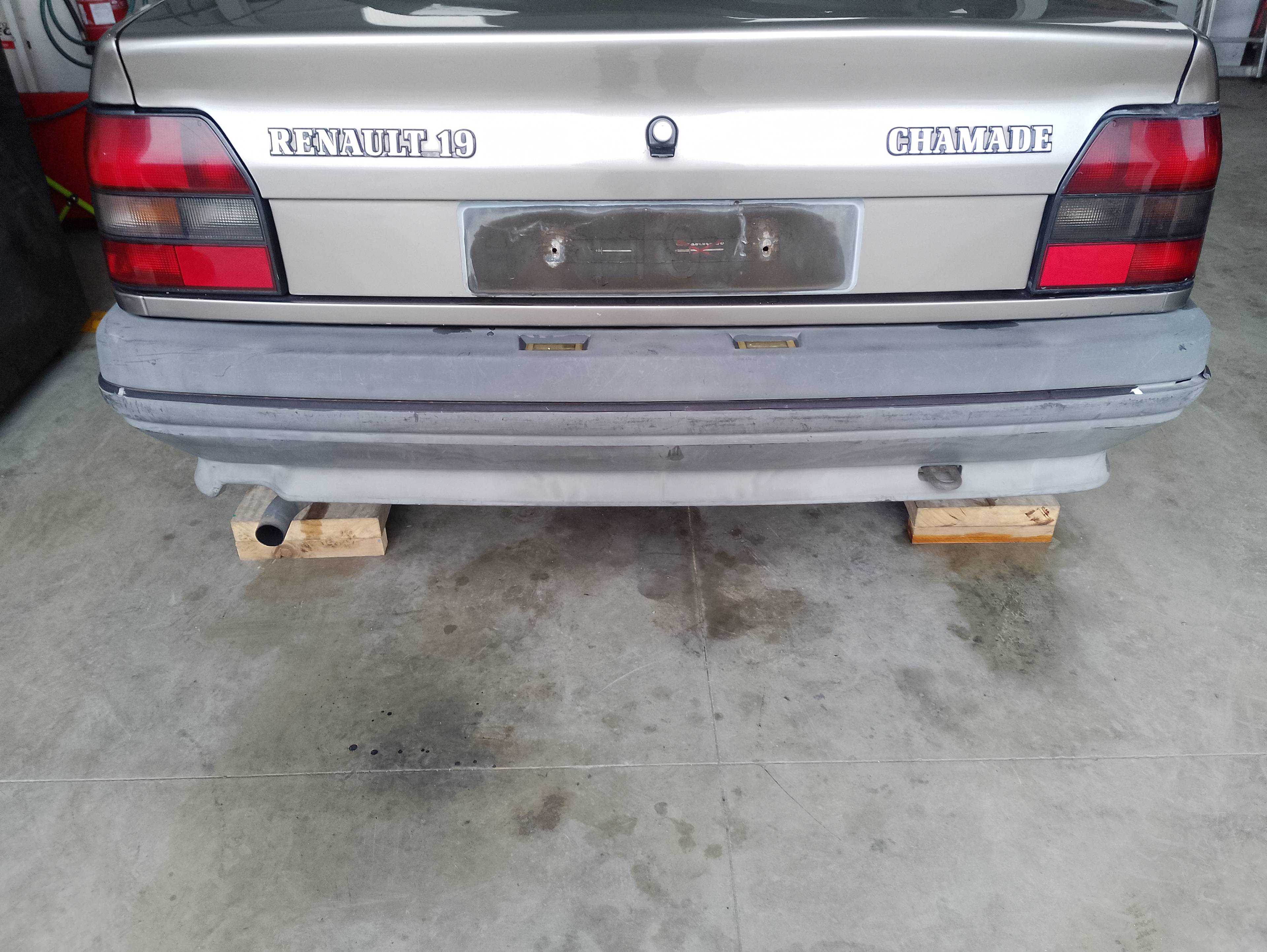Recambio de paragolpes trasero para renault 19 hatchback (b/c53) gtd referencia OEM IAM   