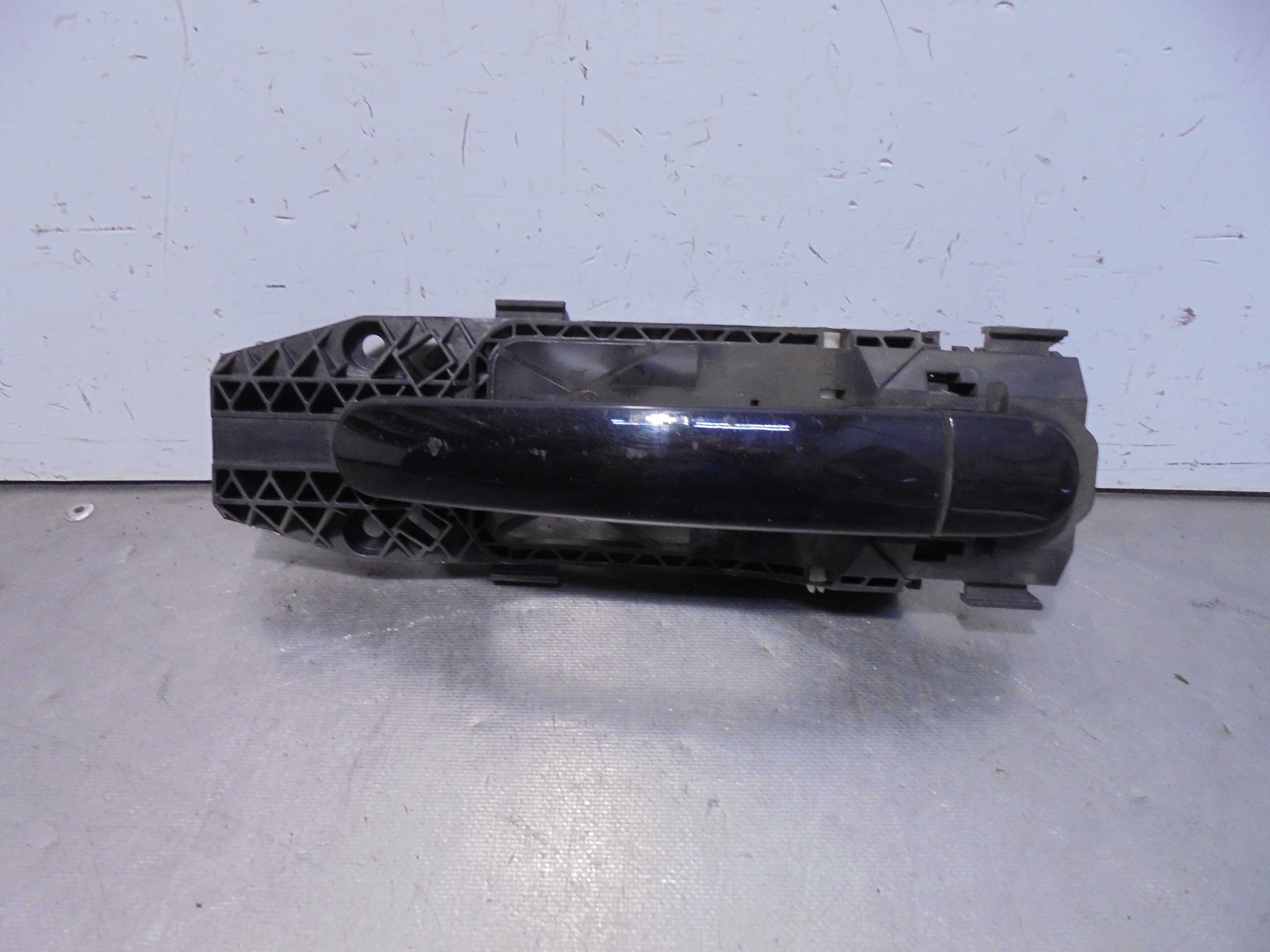 Recambio de maneta exterior delantera derecha para volkswagen polo (6r1) advance referencia OEM IAM 5N0839885G  