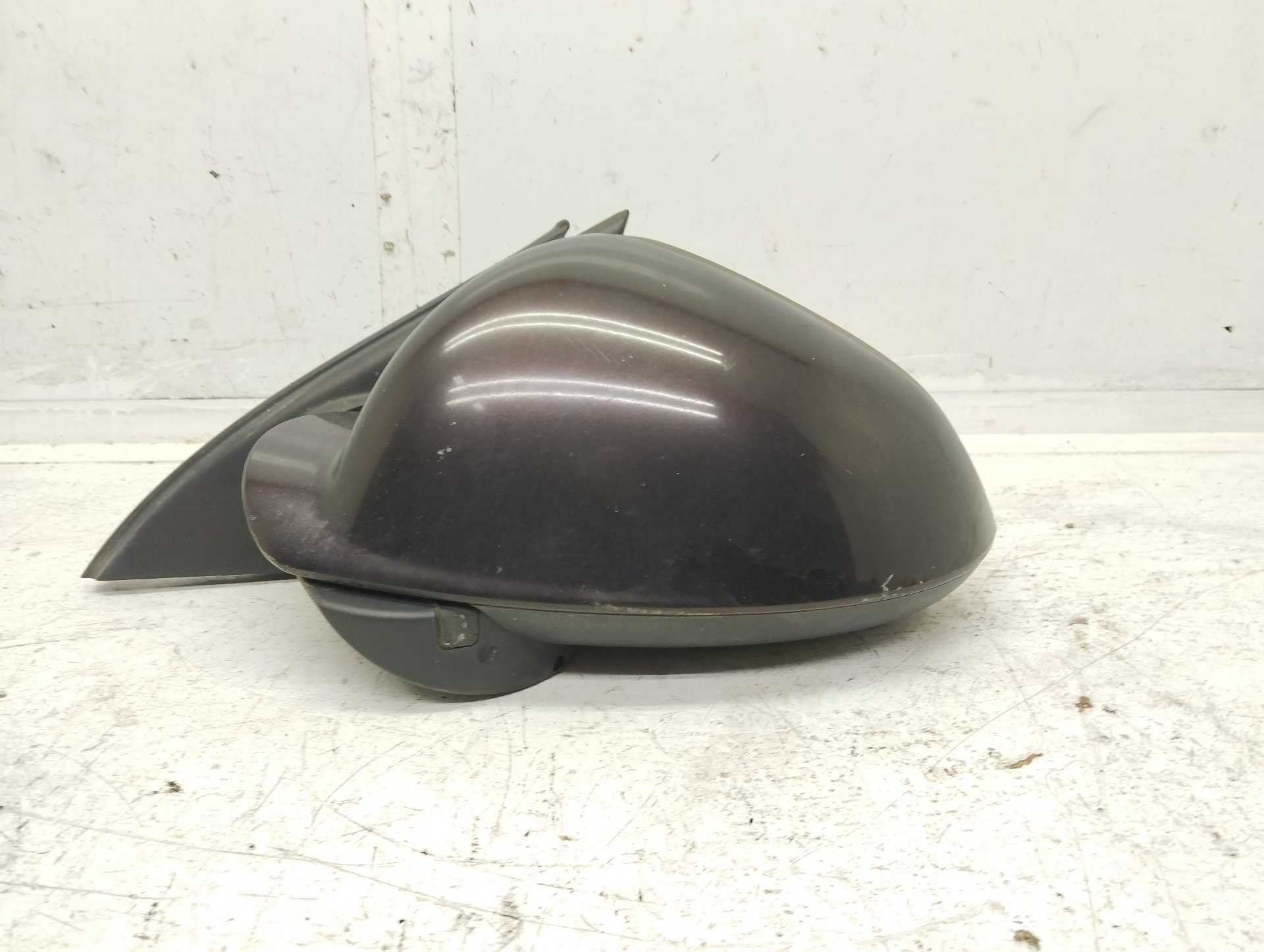 Recambio de retrovisor izquierdo para opel insignia berlina 2.0 cdti cat referencia OEM IAM 13330629  