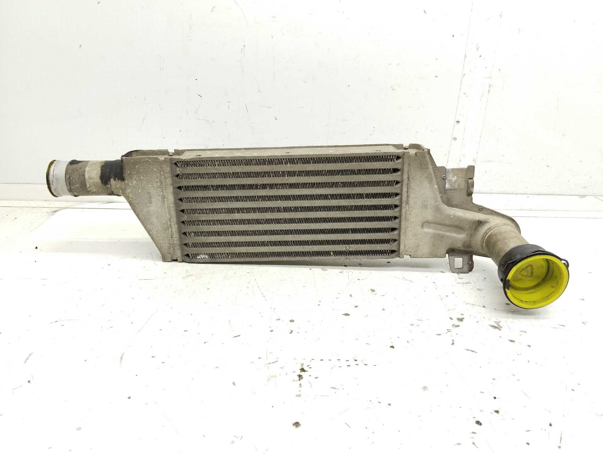 Recambio de intercooler para opel combo (corsa c) cargo referencia OEM IAM 24466787  
