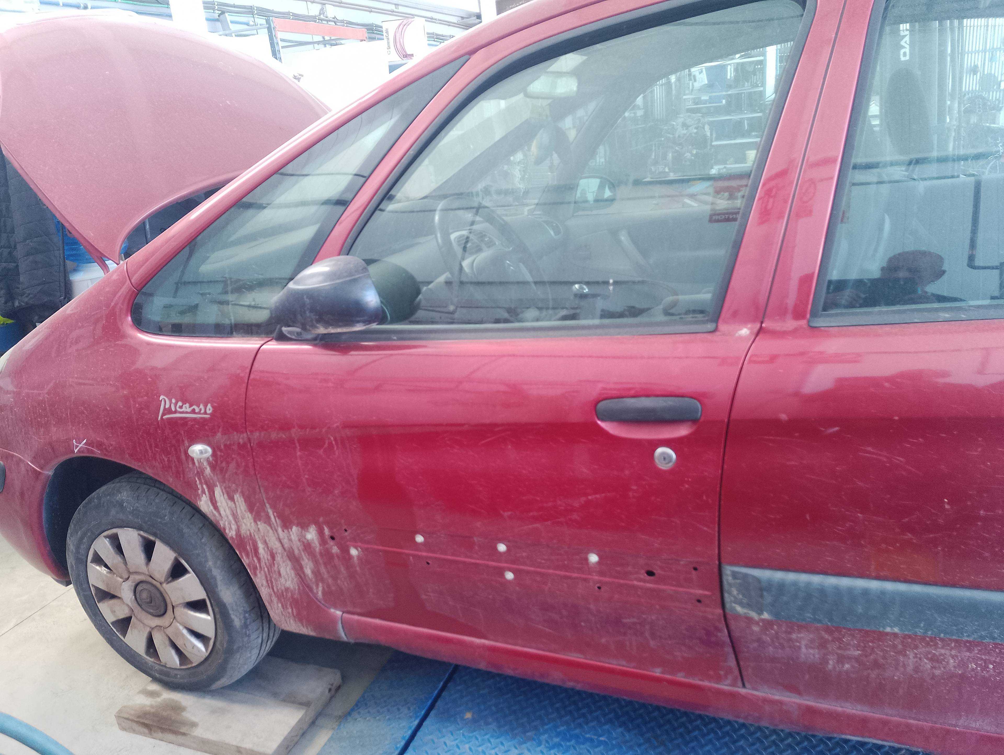 Recambio de puerta delantera izquierda para citroën xsara picasso 1.6 hdi 90 exclusive referencia OEM IAM   