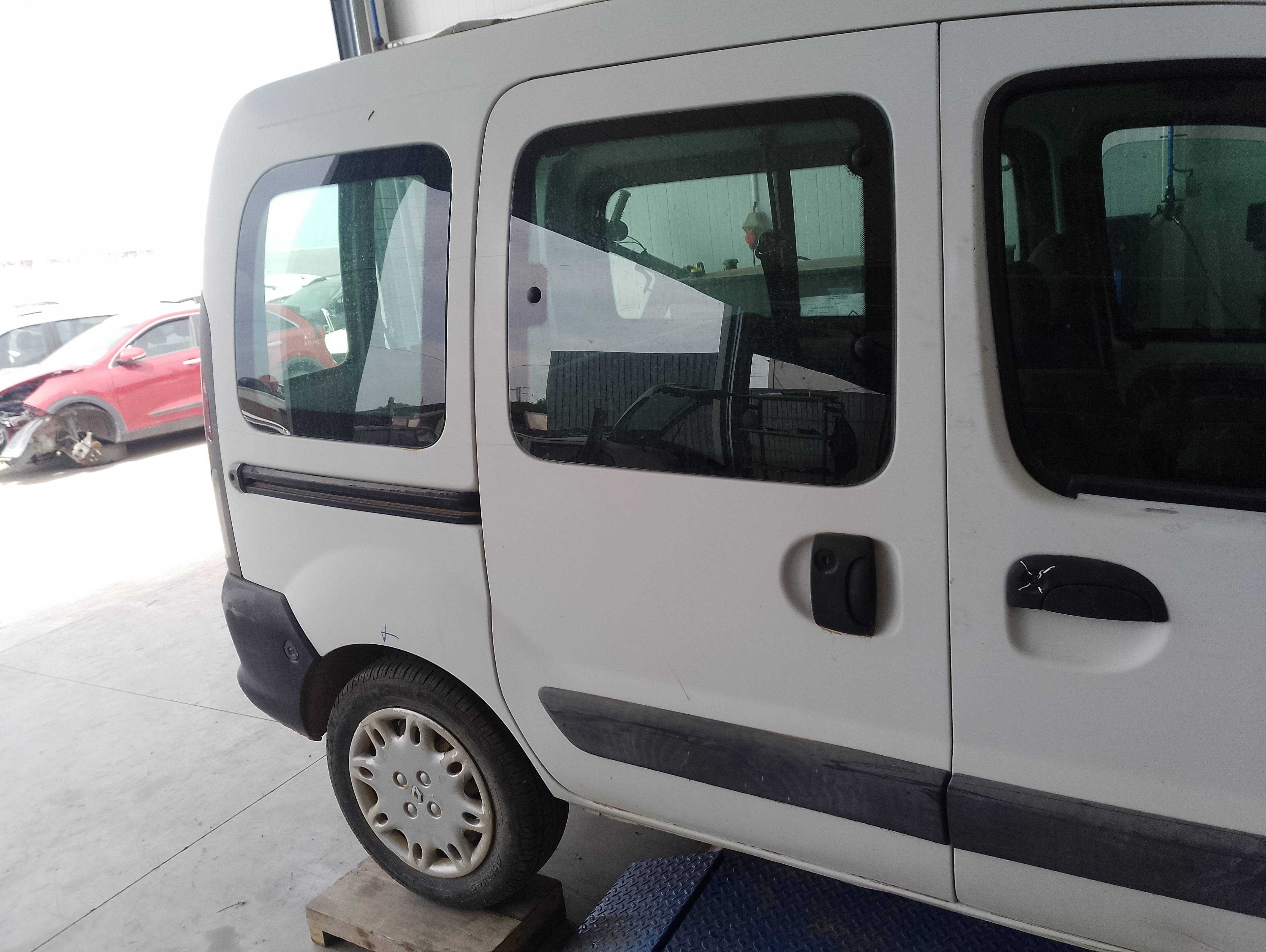Recambio de puerta lateral corredera derecha para renault kangoo (f/kc0) alize referencia OEM IAM   