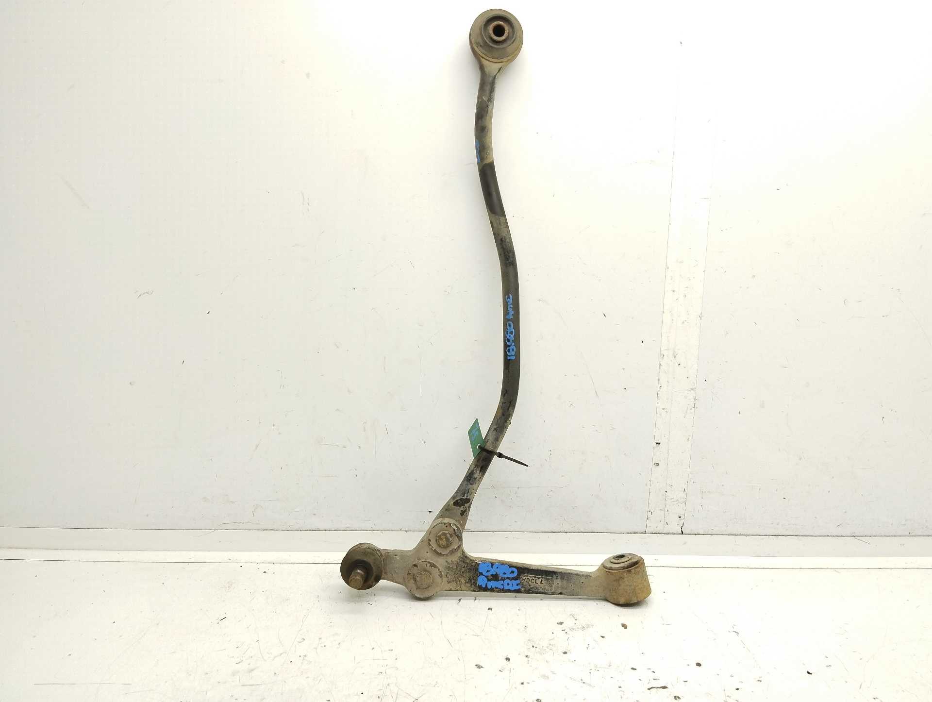 Recambio de brazo suspension inferior delantero izquierdo para kia rio ipanema berlina referencia OEM IAM   