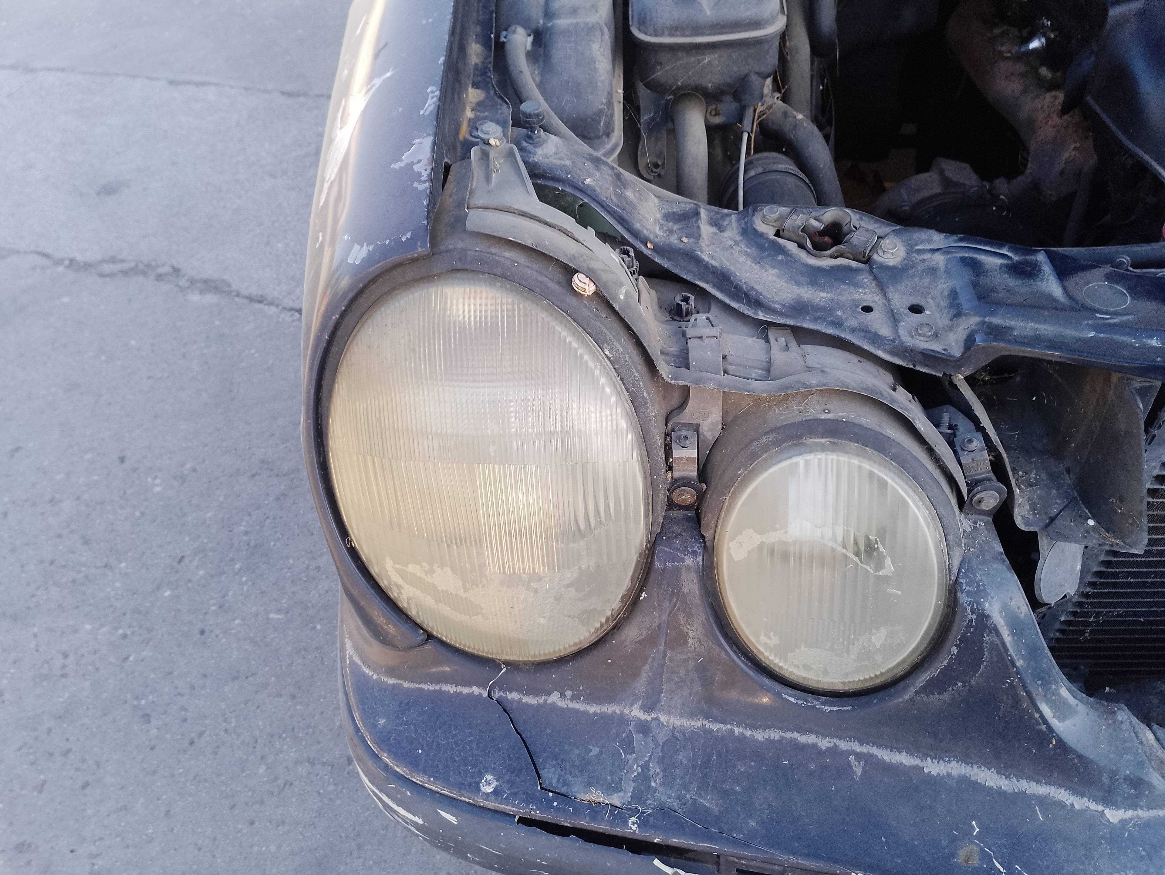 Recambio de faro derecho para mercedes-benz clase e (w210) berlina diesel 270 cdi (210.016) referencia OEM IAM   