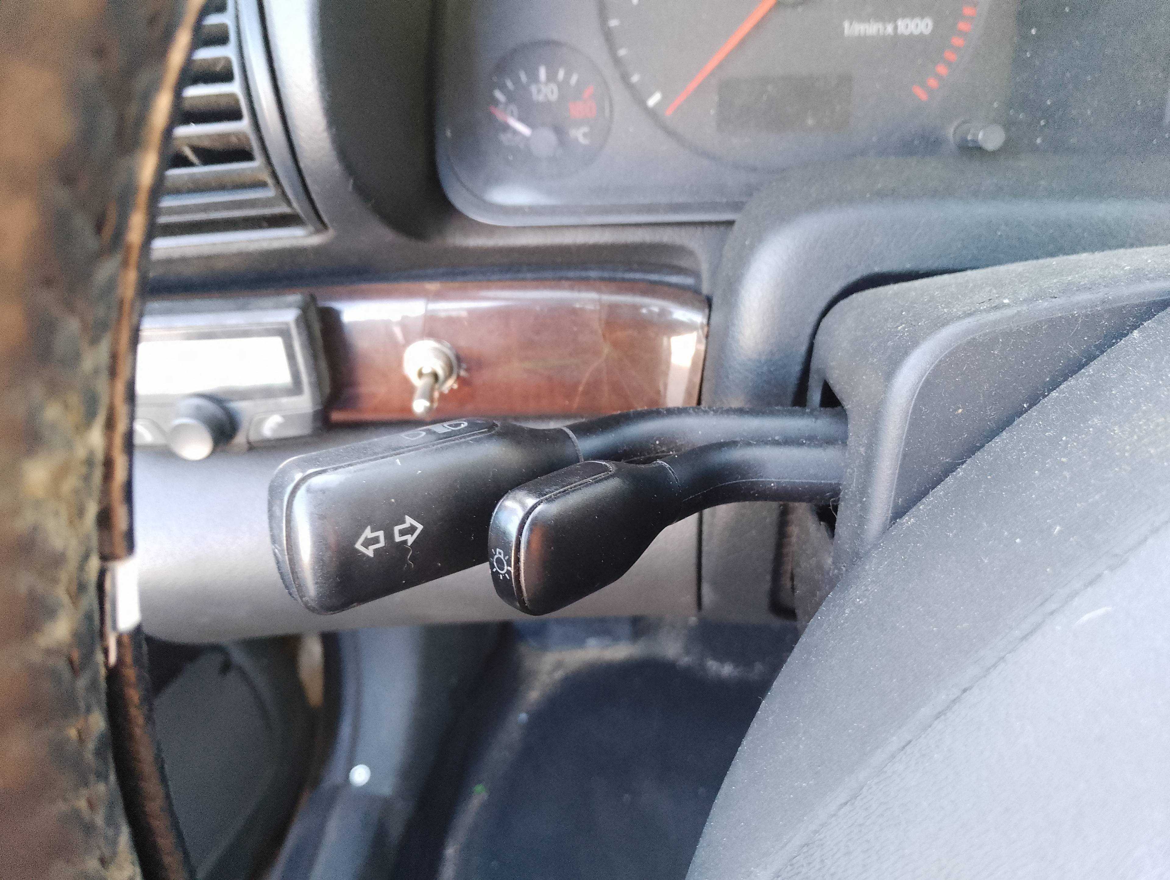 Recambio de mando luces para audi a4 berlina (b5) 1.9 tdi referencia OEM IAM   