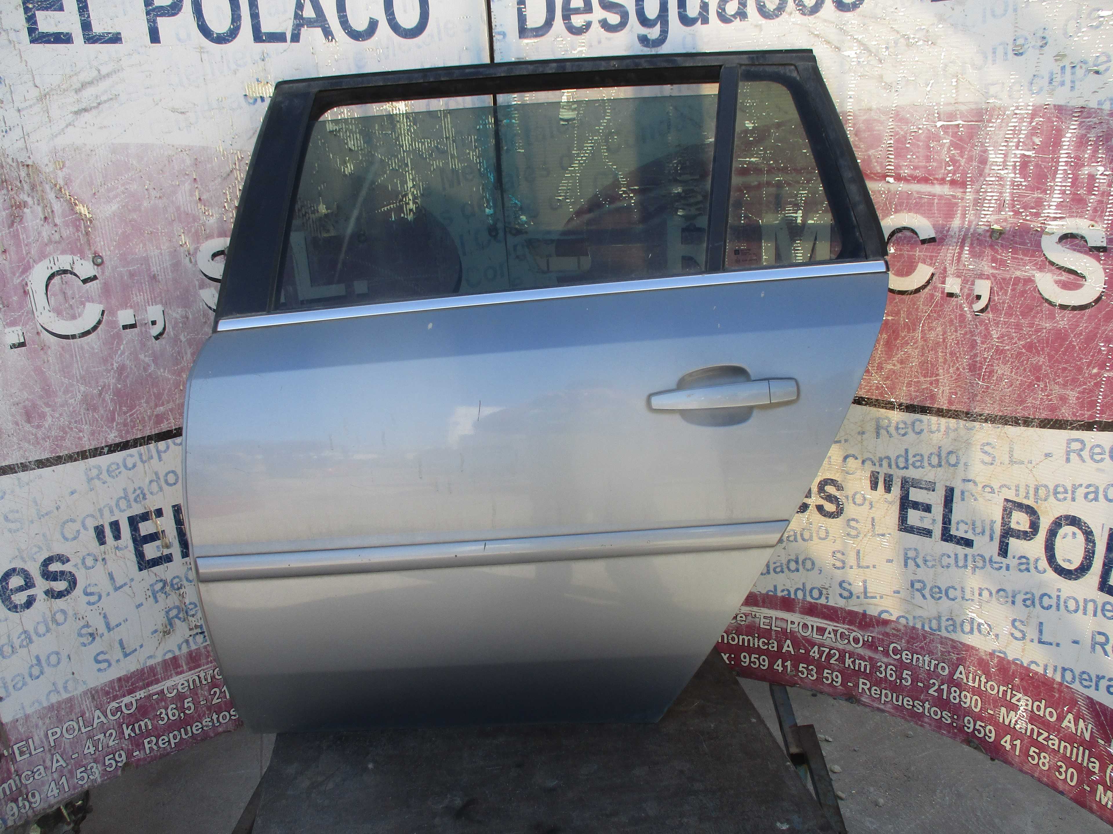 Recambio de puerta trasera izquierda para opel vectra c caravan comfort referencia OEM IAM   