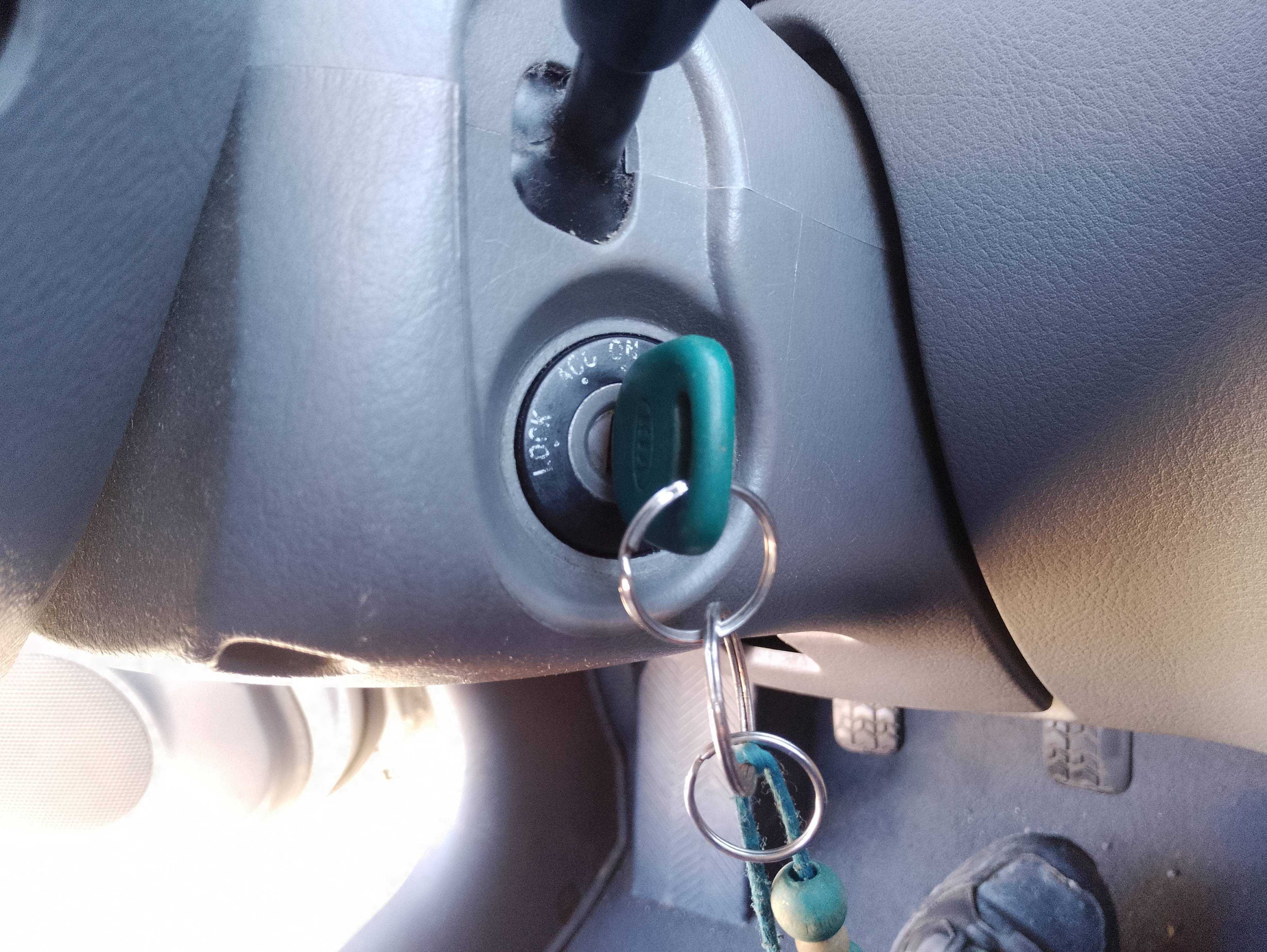 Recambio de conmutador de arranque para kia rio ipanema berlina referencia OEM IAM   