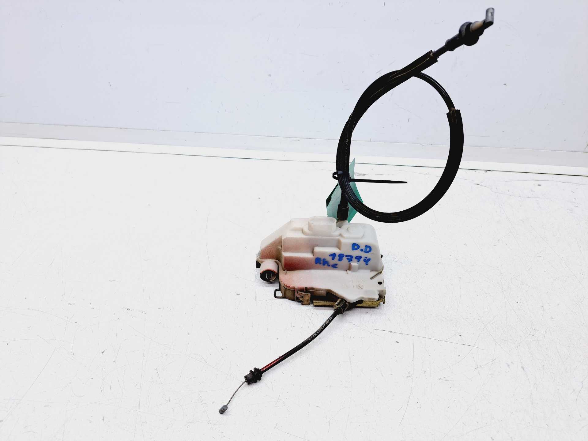 Recambio de cerradura puerta delantera derecha para citroën c2 x referencia OEM IAM 52187790  
