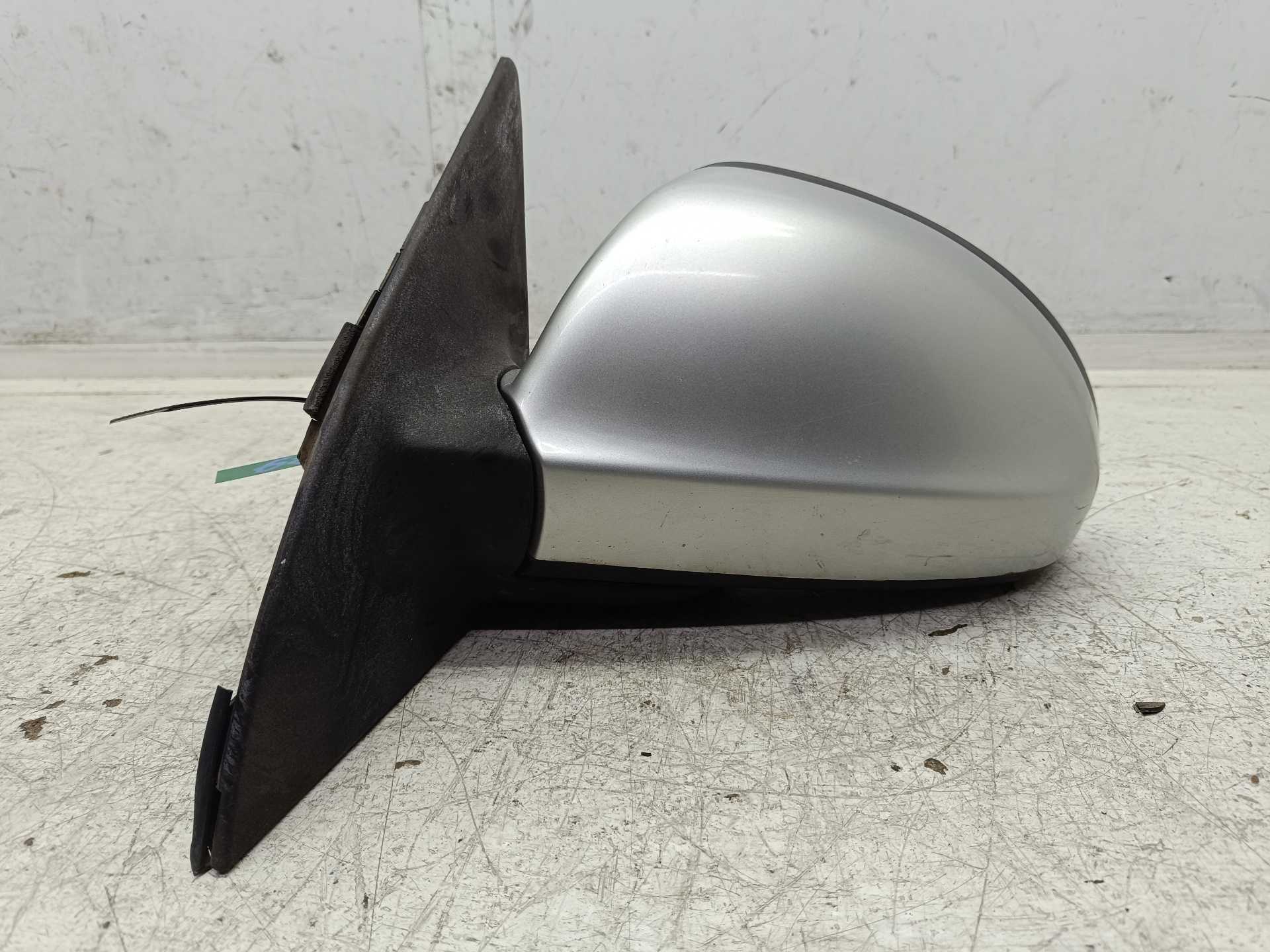Recambio de retrovisor izquierdo para kia cee´d active referencia OEM IAM E4022608  