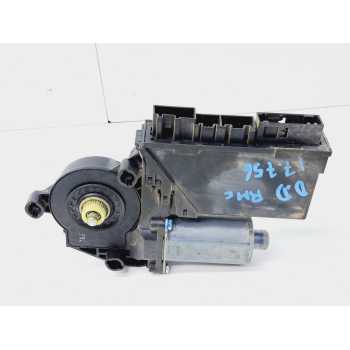 MOTOR ELEVALUNAS DELANTERO DERECHO 8E1959802B 0130821764 BOSCH