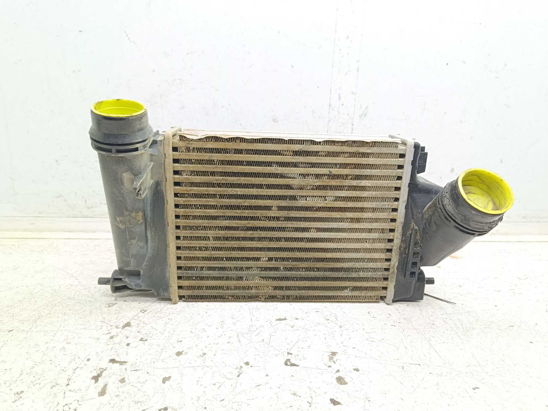 Recambio de intercooler para nissan x-trail (t32) 360 referencia OEM IAM 144614BE0A  