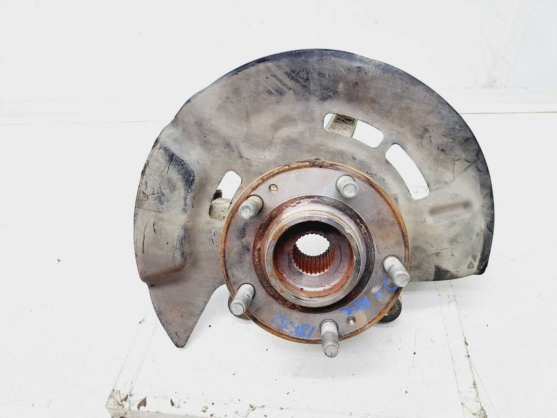 Recambio de mangueta delantera derecha para hyundai tucson classic blue referencia OEM IAM  32700B1000 