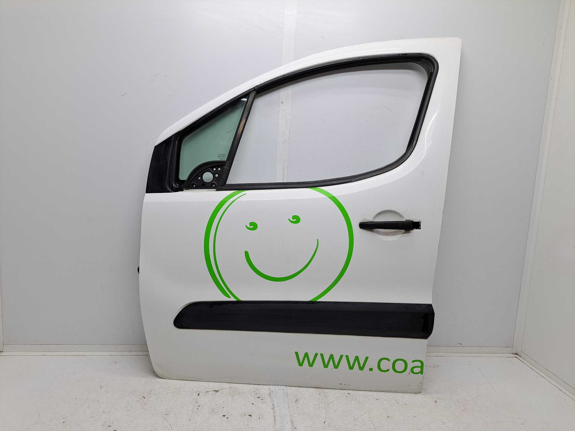 Recambio de puerta delantera izquierda para peugeot partner kasten l1 confort pack referencia OEM IAM 9002Z3  