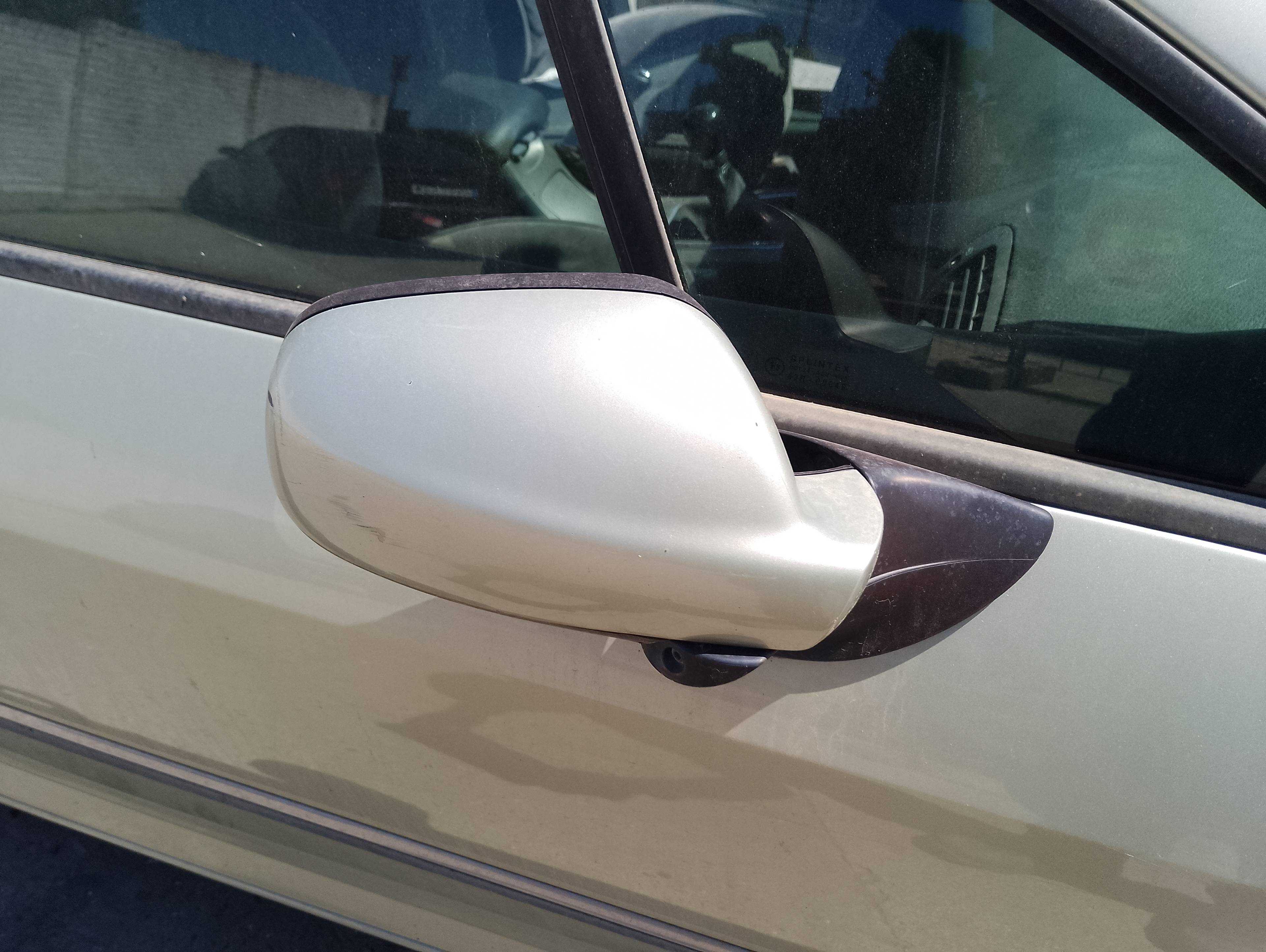Recambio de retrovisor derecho para peugeot 407 referencia OEM IAM E9014145  