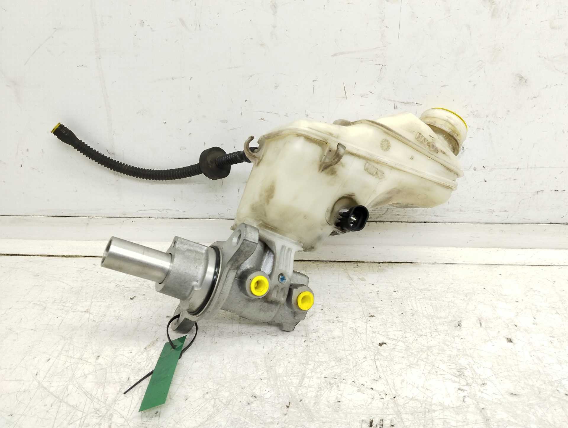 Recambio de bomba freno para fiat 500 l (330) city cross referencia OEM IAM 0204805660  