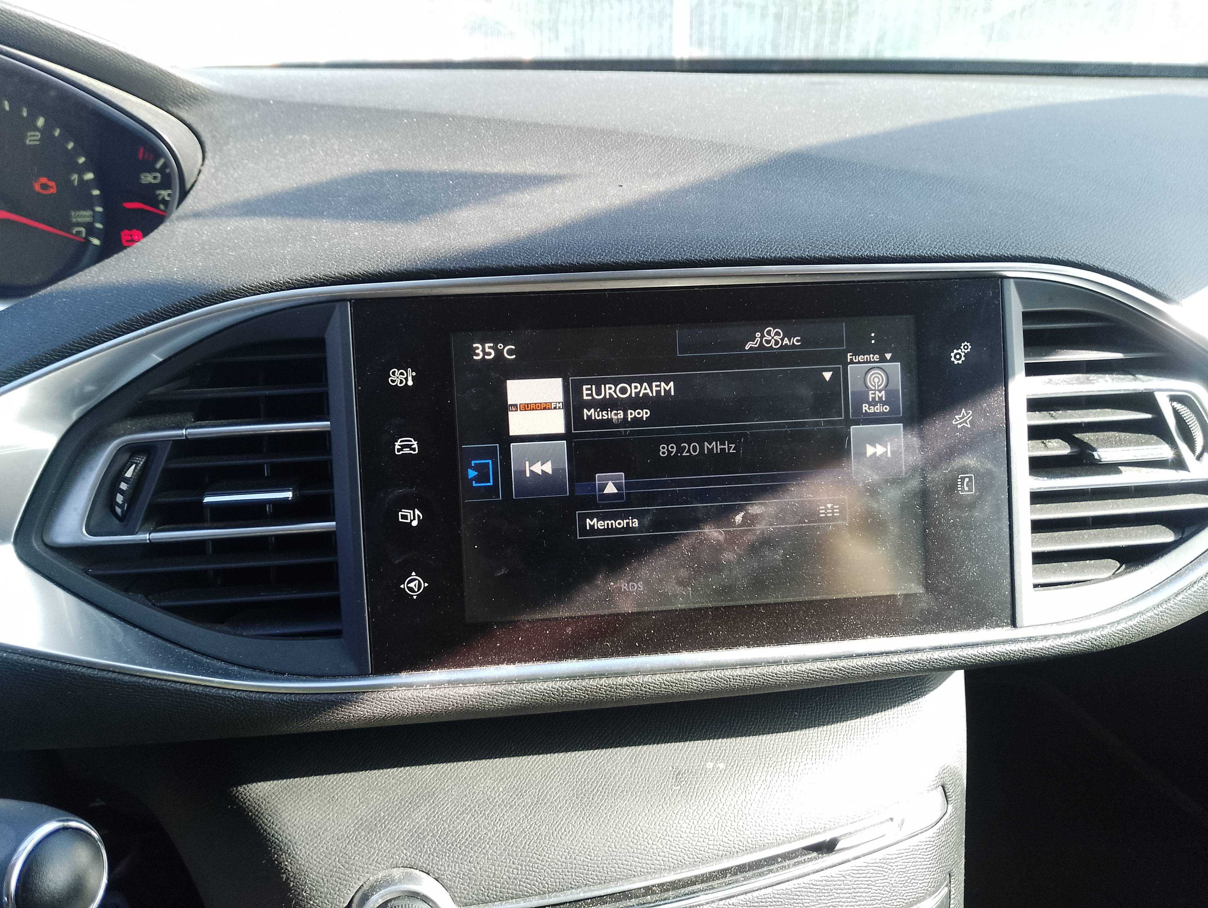 Recambio de pantalla multifuncion para peugeot 308 active referencia OEM IAM   