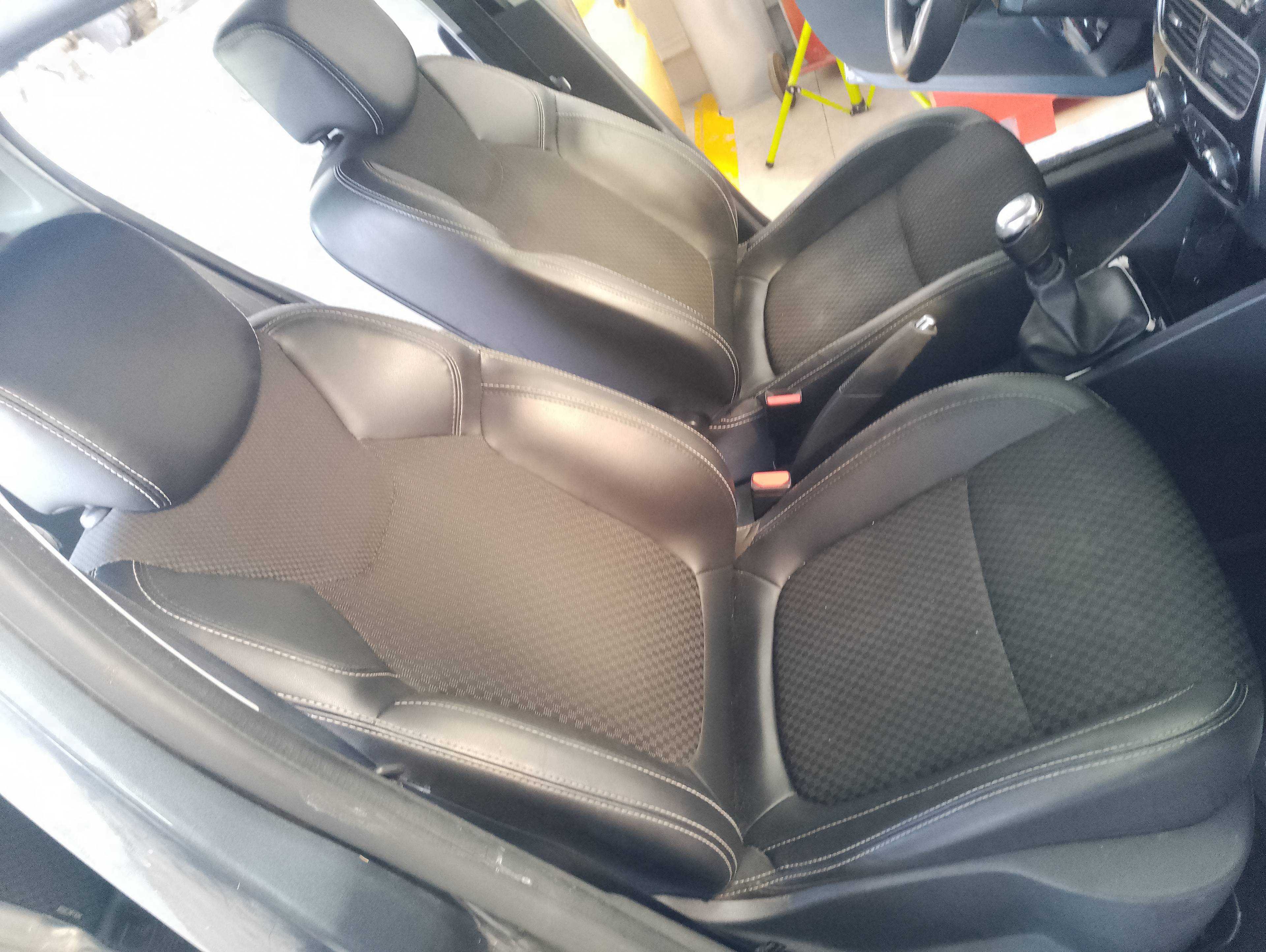 Recambio de asiento delantero derecho para renault clio iv 1.0 tce referencia OEM IAM   