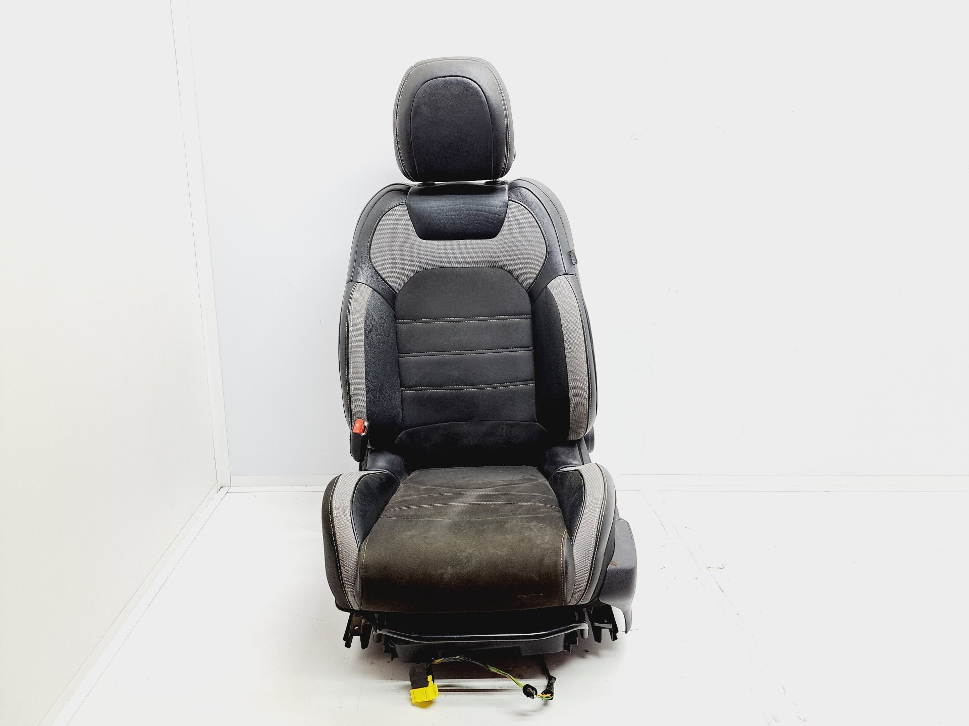 Recambio de asiento delantero izquierdo para ds 4 basis referencia OEM IAM   