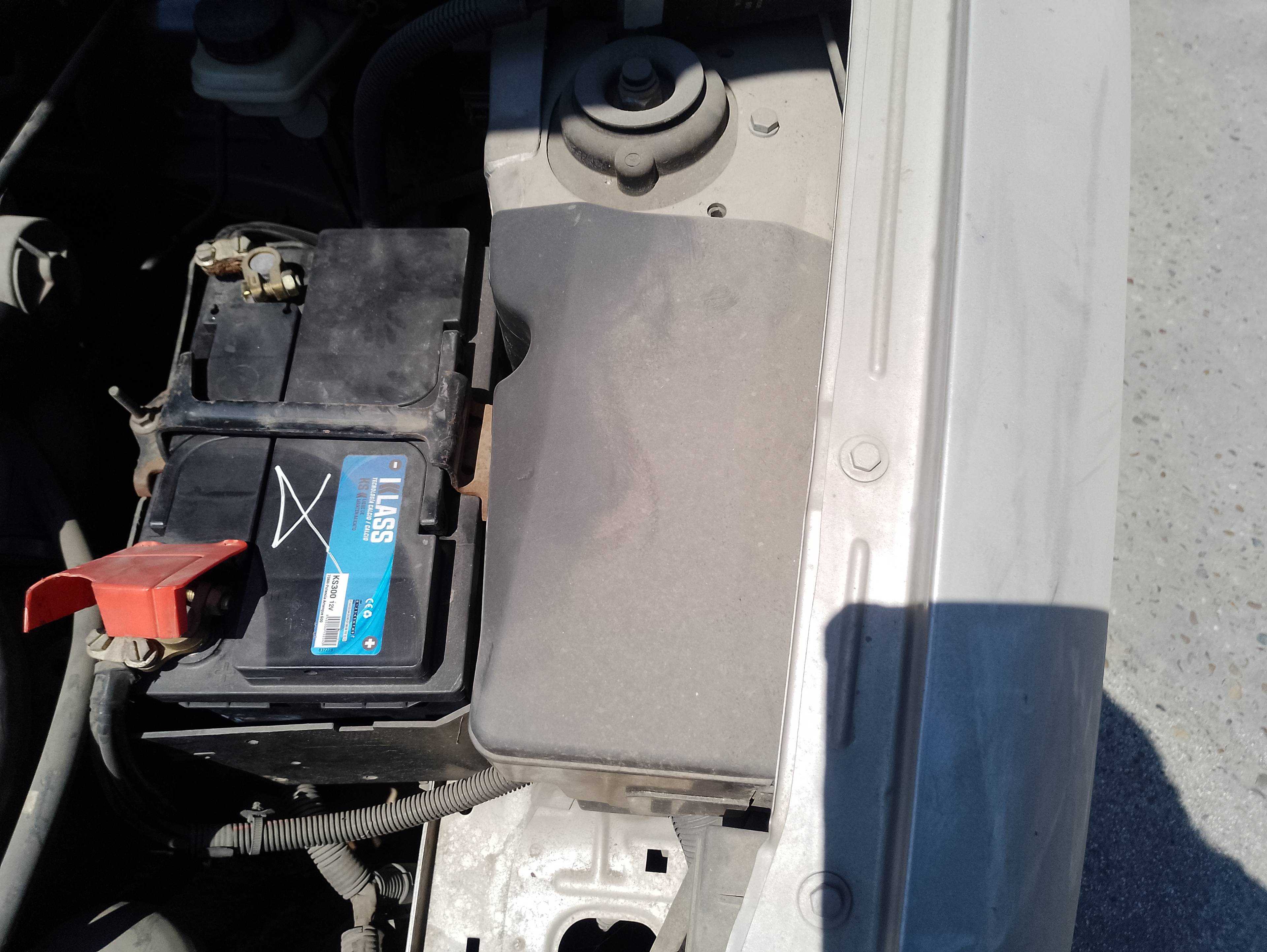 Recambio de caja reles / fusibles para peugeot partner (s1) referencia OEM IAM   