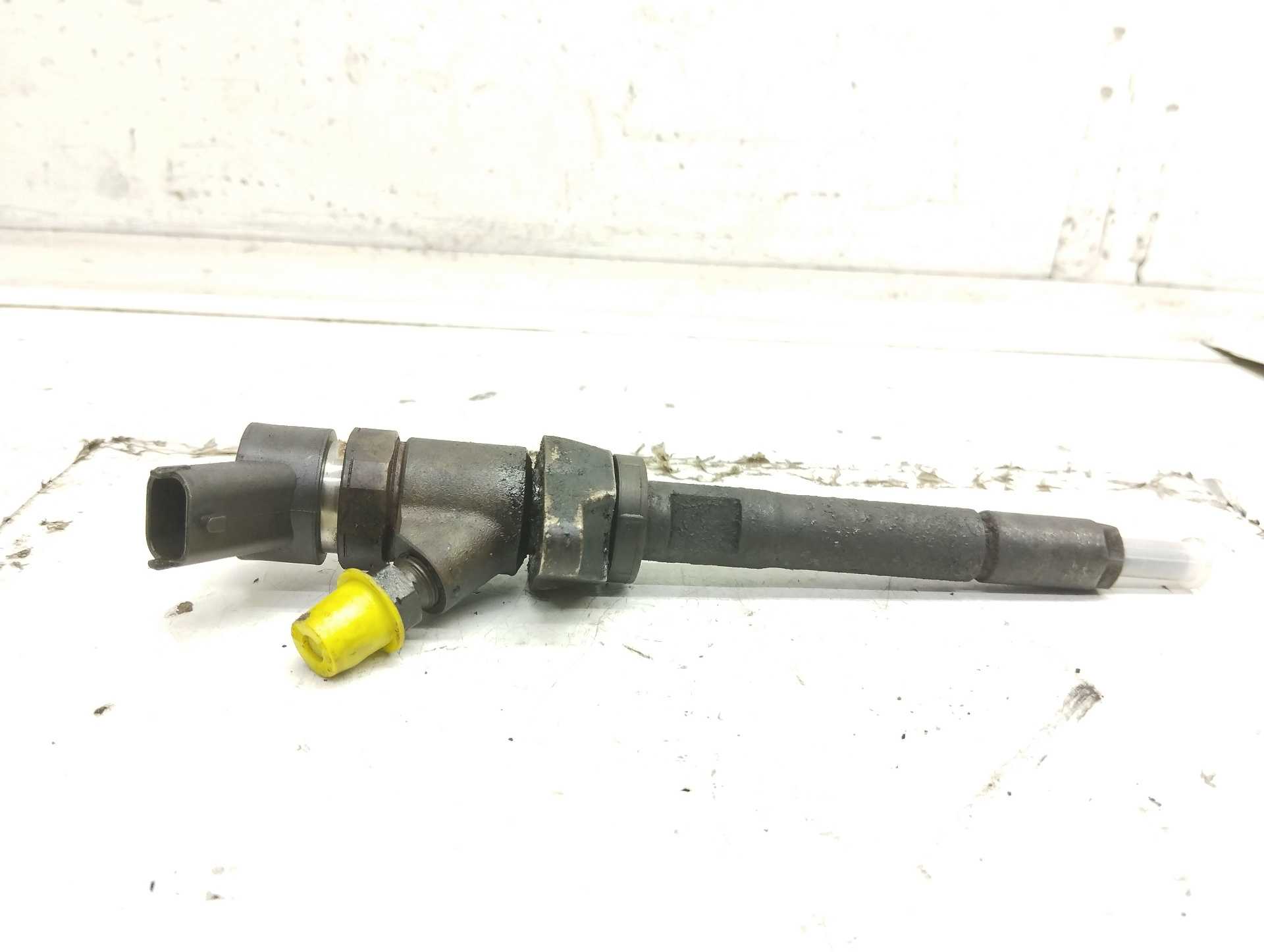 Recambio de inyector para peugeot partner (s2) totem referencia OEM IAM 0445110239  