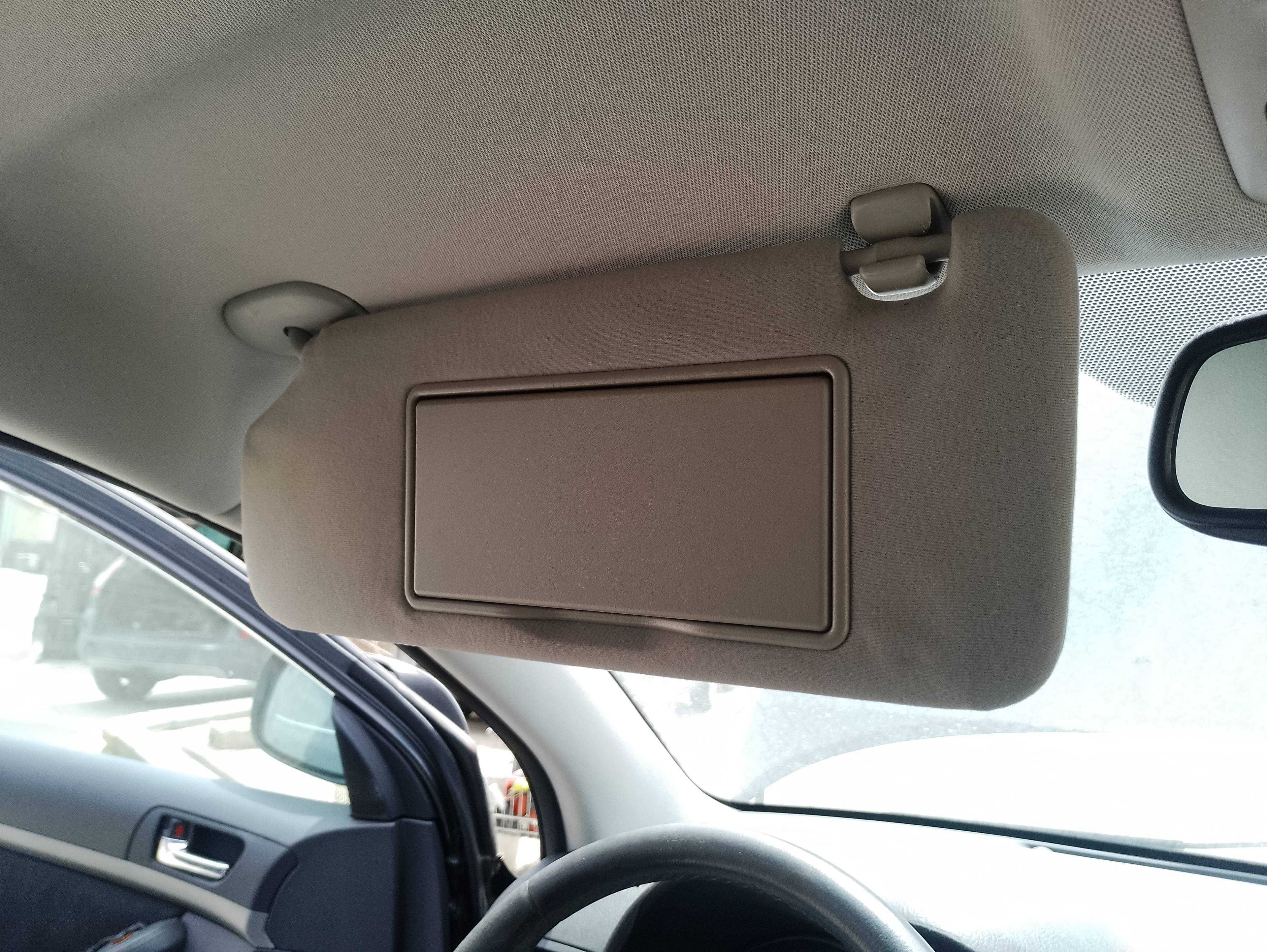 Recambio de parasol izquierdo para toyota avensis berlina (t25) 2.0 d4-d executive berlina (5-ptas.) referencia OEM IAM   